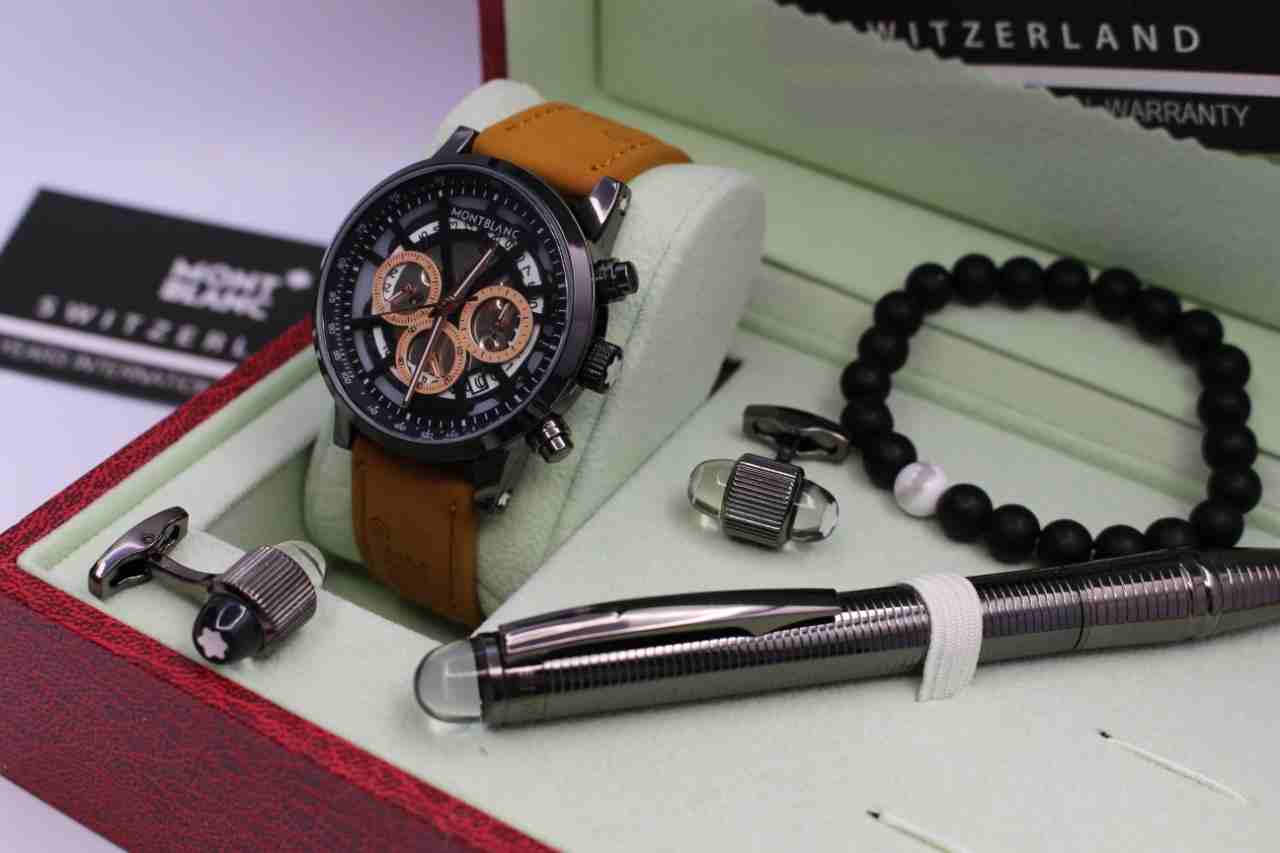 طقم مونت بلانك
لا تنسَ أنك شاهدت هذا الإعلان في عنكبوت
*MONTBLANC*
*اطقم مونت بلانك رجالي*
*مخمل...