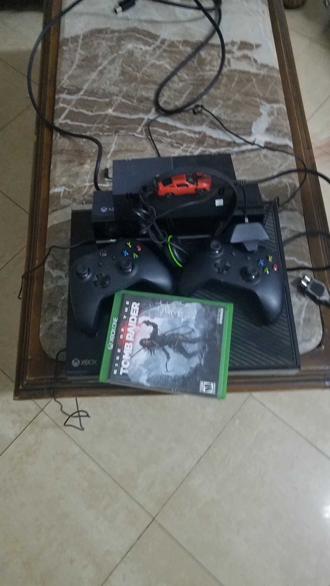 Xbox one , ذراعين مع جميع توابعة ,Cd Tomb raider need for speed pay back                                            


	 				لا تنسَ أنك شاهدت هذا الإعلان في عنكبوت...