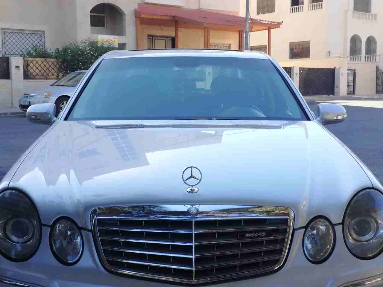 مرسيدس E200 اليجانس موديل 2007
لا تنسَ أنك شاهدت هذا الإعلان في عنكبوت
مرسيدس E200 اليجانس/كومبرى...