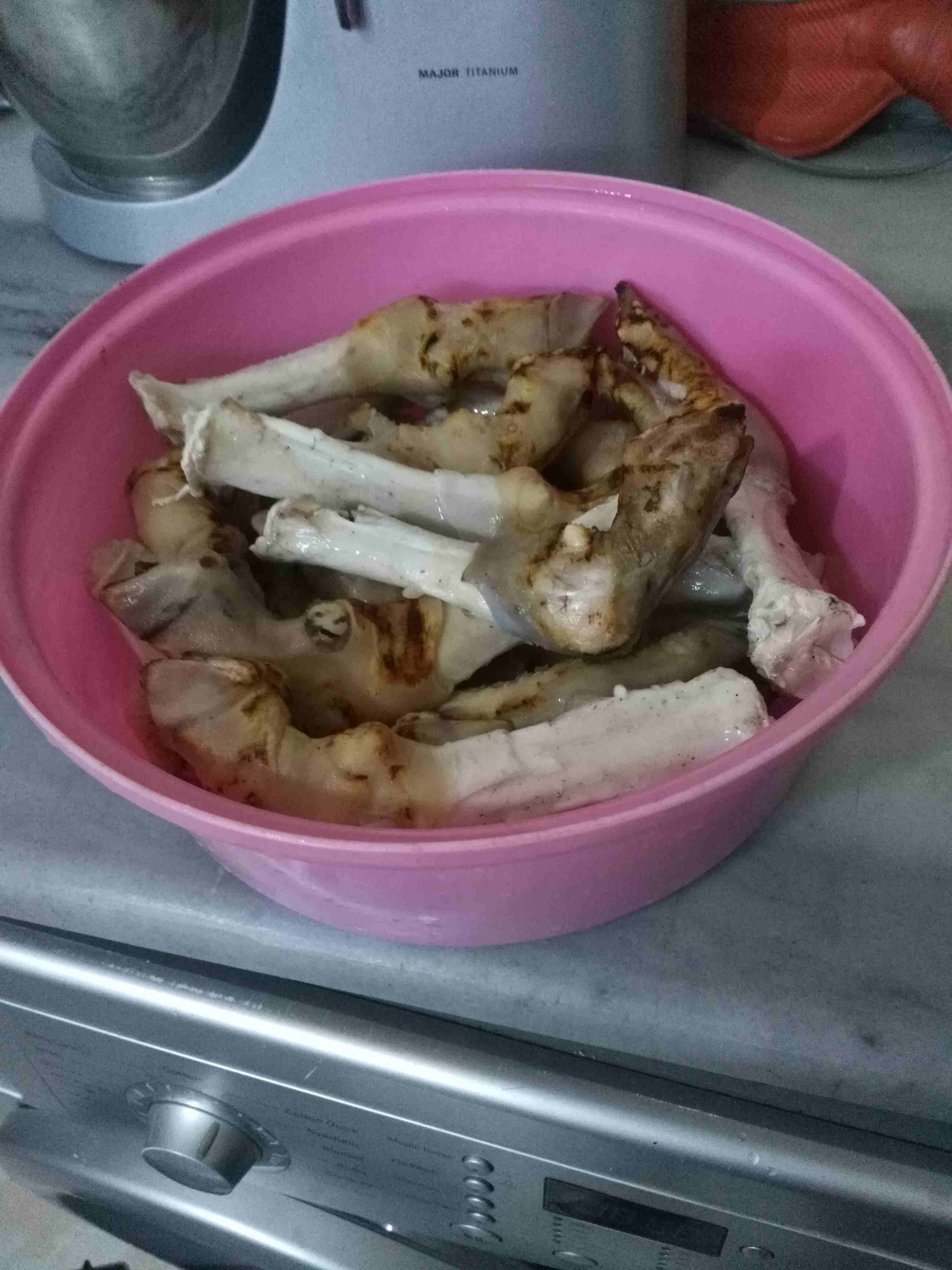 عرض الا 4 واكتر
لا تنسَ أنك شاهدت هذا الإعلان في عنكبوت
4كيلو فوارغ واربع كرشات مقطعين ل20قطعه وا...