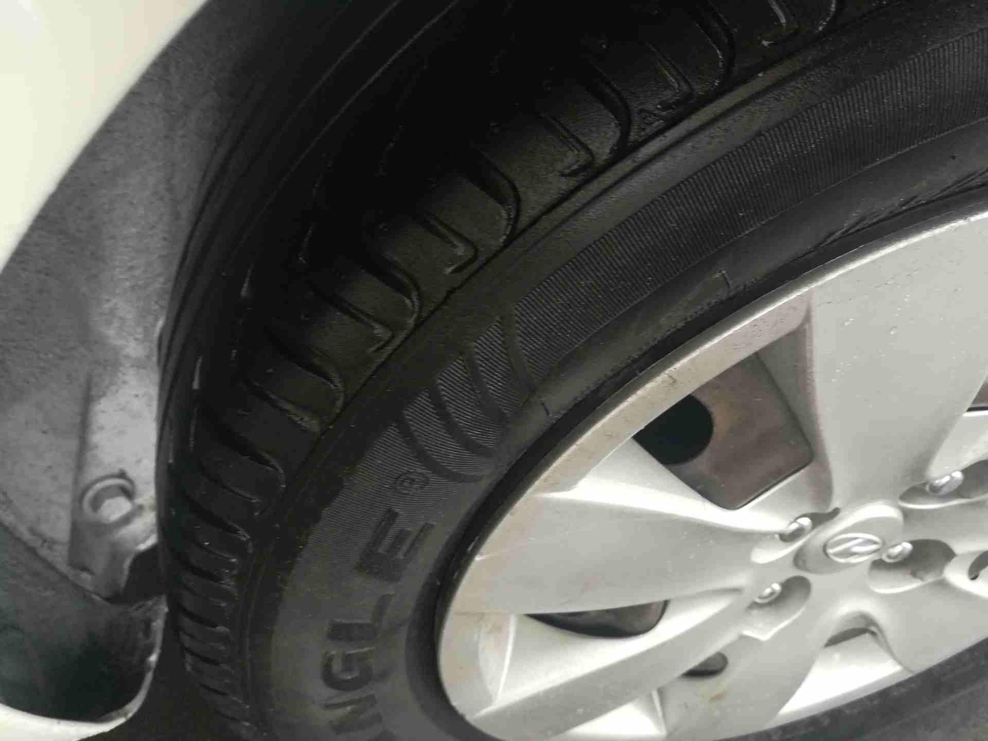 هيونداي اكسنت 1600 cc كرت ابيض2011
لا تنسَ أنك شاهدت هذا الإعلان في عنكبوت
هونداي اكسنت موديل 201...