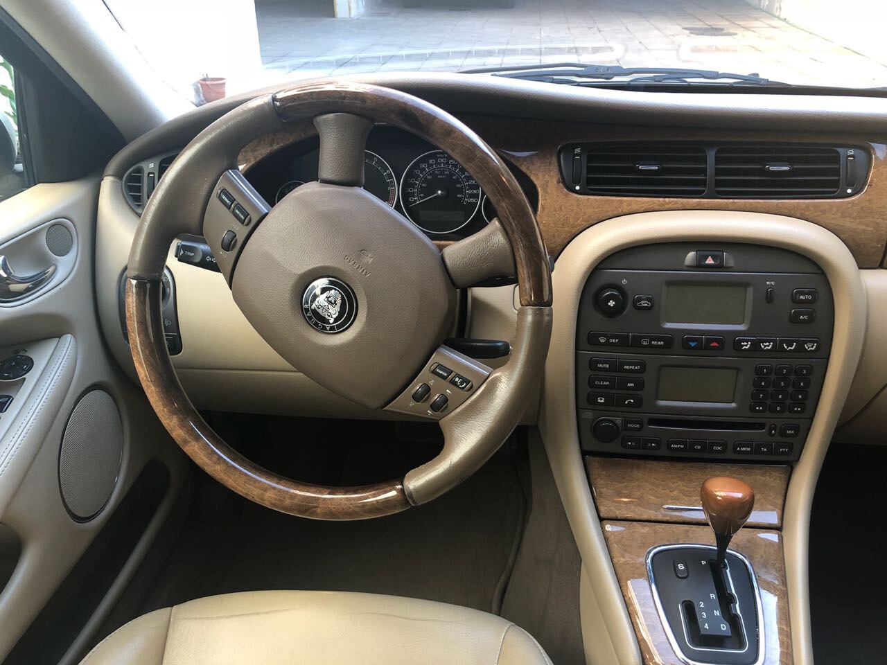 Jaguar X-type 2008 in mint condition
لا تنسَ أنك شاهدت هذا الإعلان في عنكبوت
Beautiful car wi...