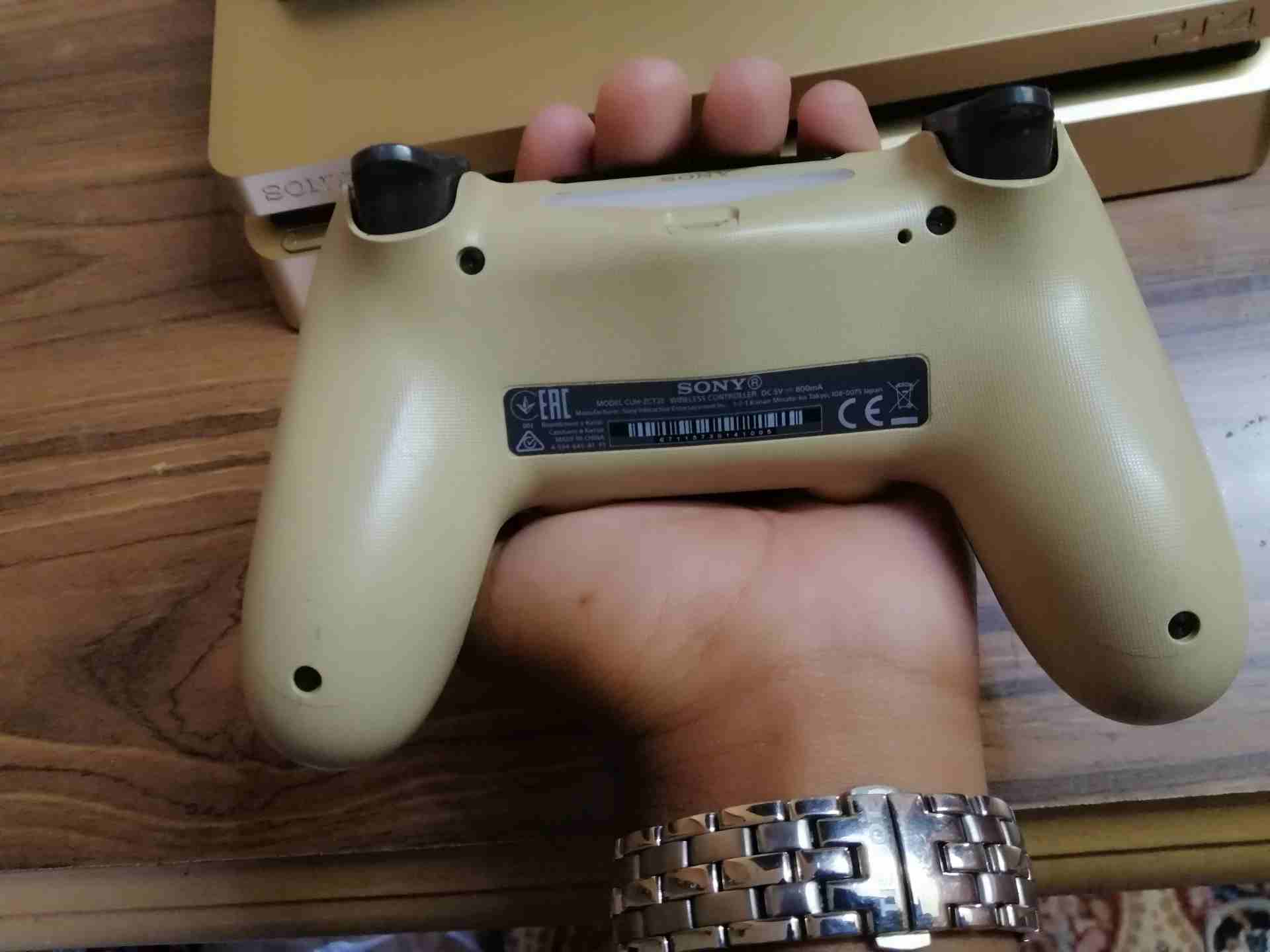 Hardisk Segate 2Tb ps4 Gold 1Tb للبدل
لا تنسَ أنك شاهدت هذا الإعلان في عنكبوت
سبب البيع (عسكري) ع...