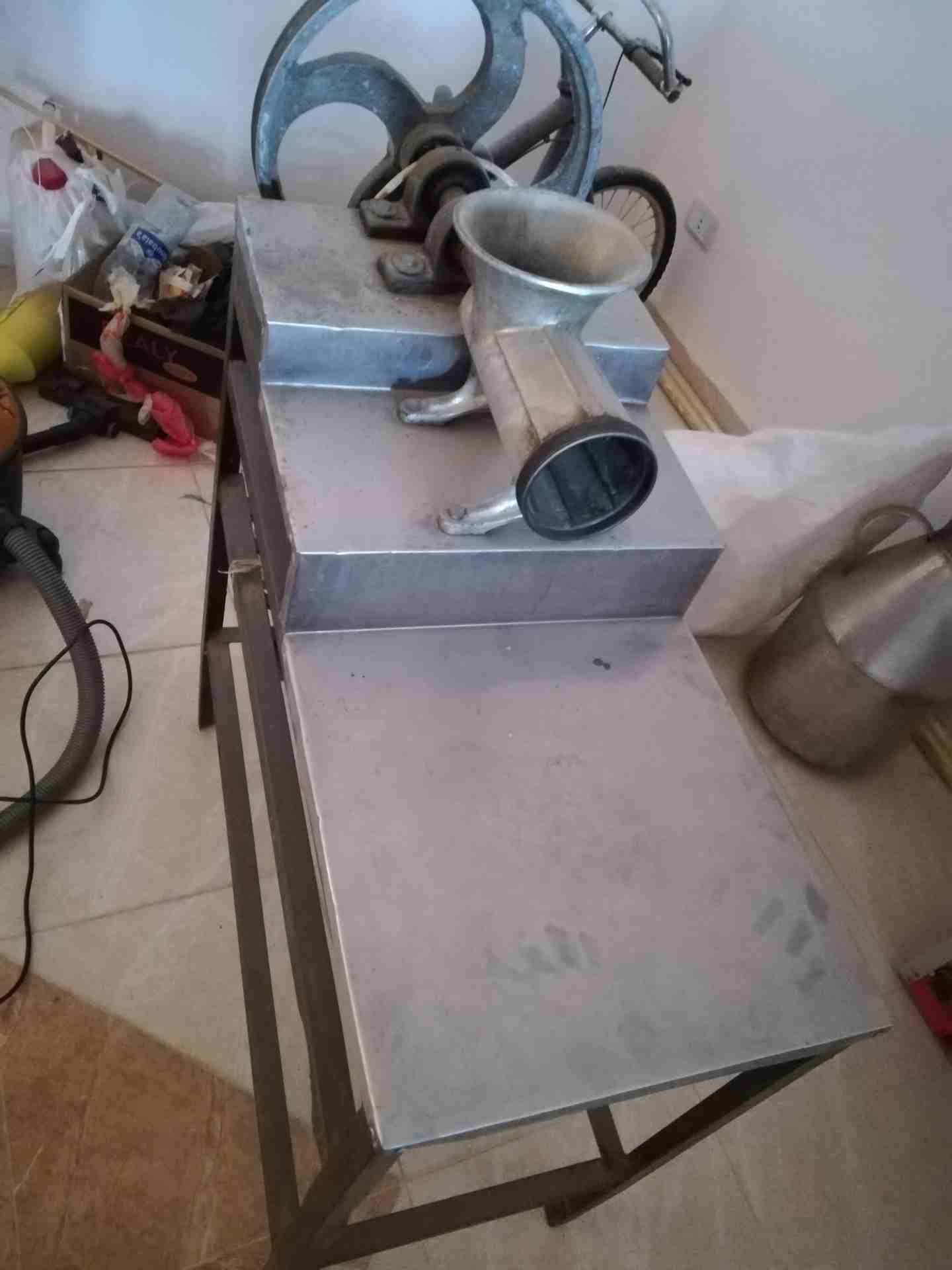 ماكينات مطعم فلافل                                            


	 				لا تنسَ أنك شاهدت هذا الإعلان في عنكبوت            
	 				
                            تجهيز مطعم فلافل وحمص اجهزه مستعمله...