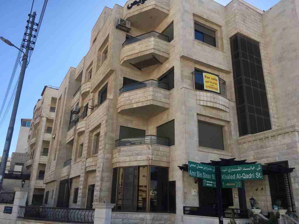 شقة فاخرة مميزة للبيع خلدا
لا تنسَ أنك شاهدت هذا الإعلان في عنكبوت
تقع في اجمل مواقع خلدا وبالقرب...