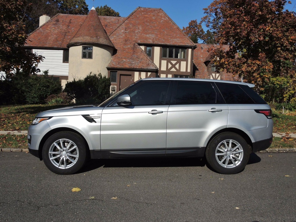 To whom it may concern, I am advertising my 2015 Range Rover Sport HSE for sale, the car is in perfect condition and it runs on low mileage, contact me for more information regarding the sales of the...