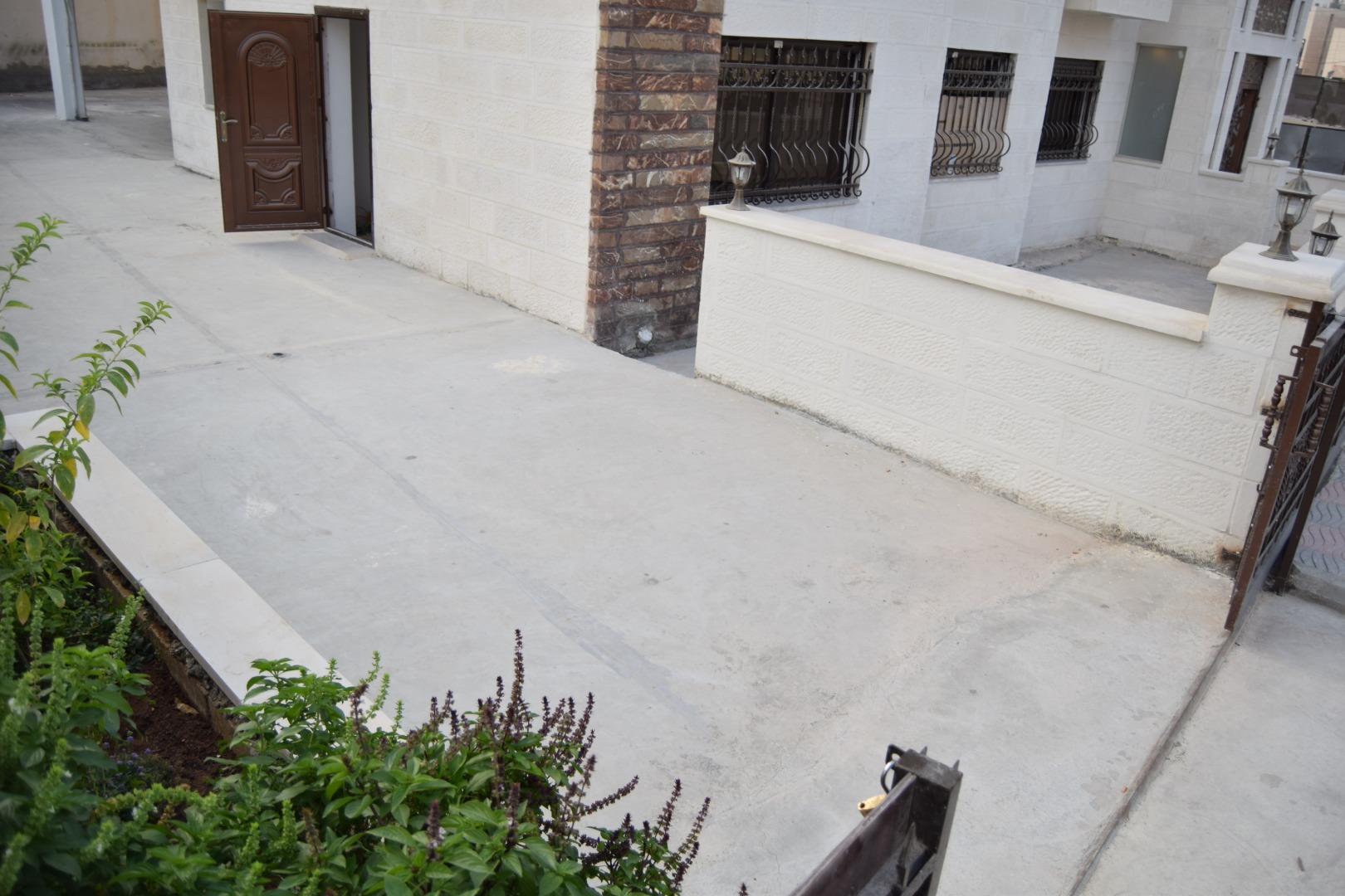 مبنى سكني تشطيب فندقي جديد للايجار في شارع الجامعة
لا تنسَ أنك شاهدت هذا الإعلان في عنكبوت
لل...