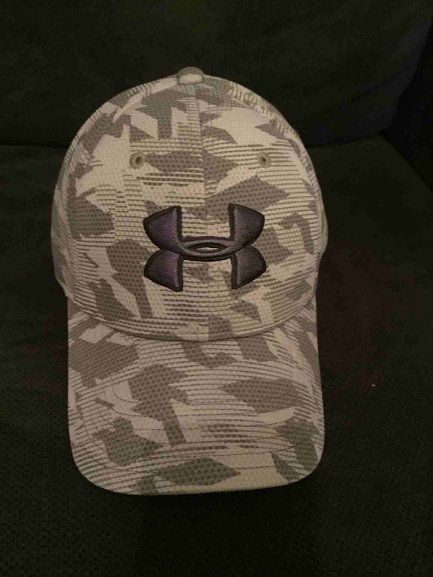 طاقيه اندر ارمور اصليه 10 jd                                            


	 				لا تنسَ أنك شاهدت هذا الإعلان في عنكبوت            
	 				
                            طاقيه under armour بحالة الج...