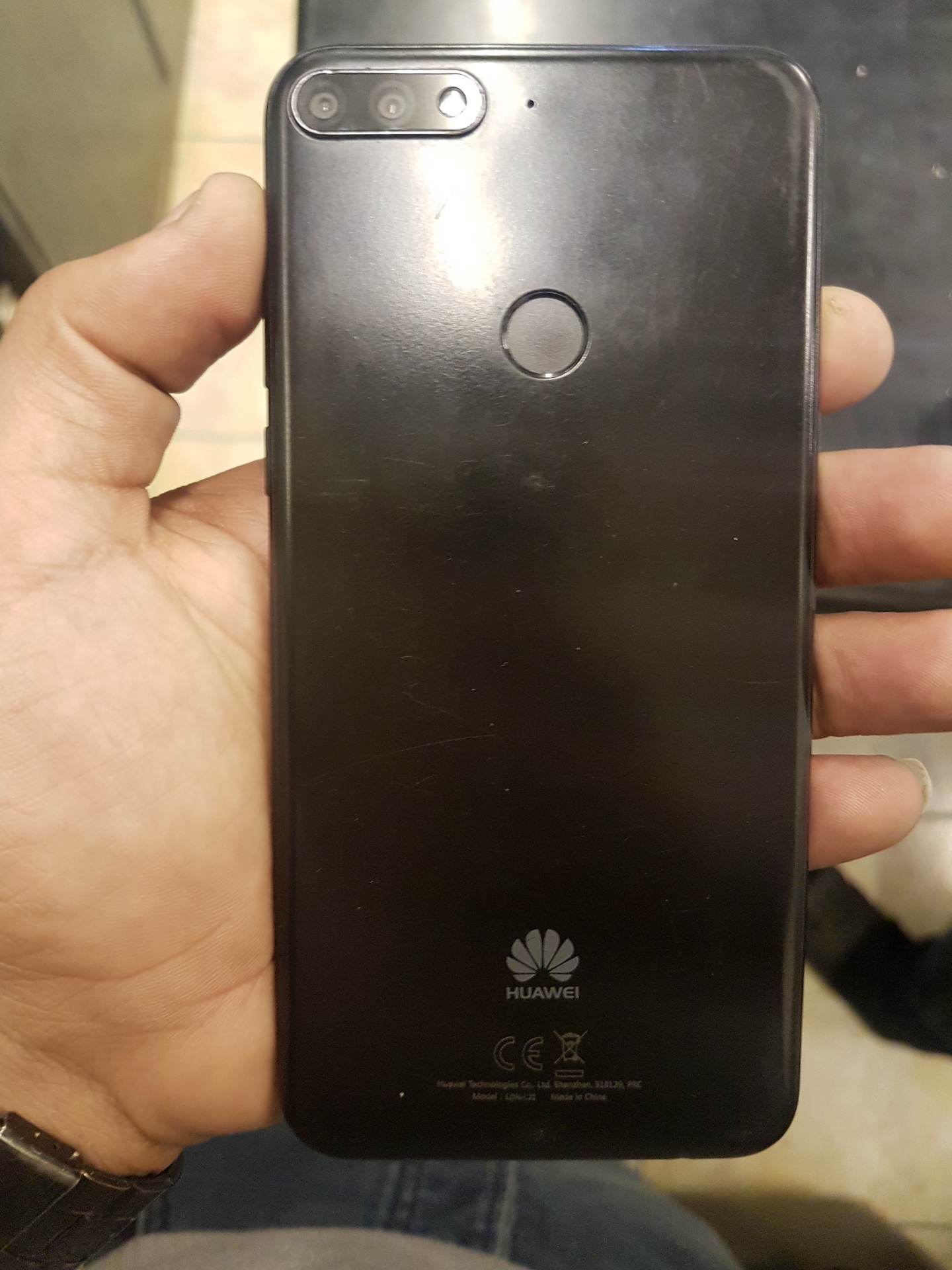 y7 prime 2018
لا تنسَ أنك شاهدت هذا الإعلان في عنكبوت
الجهاز نظيف يخلو من العيوب
لا يوجد معه...