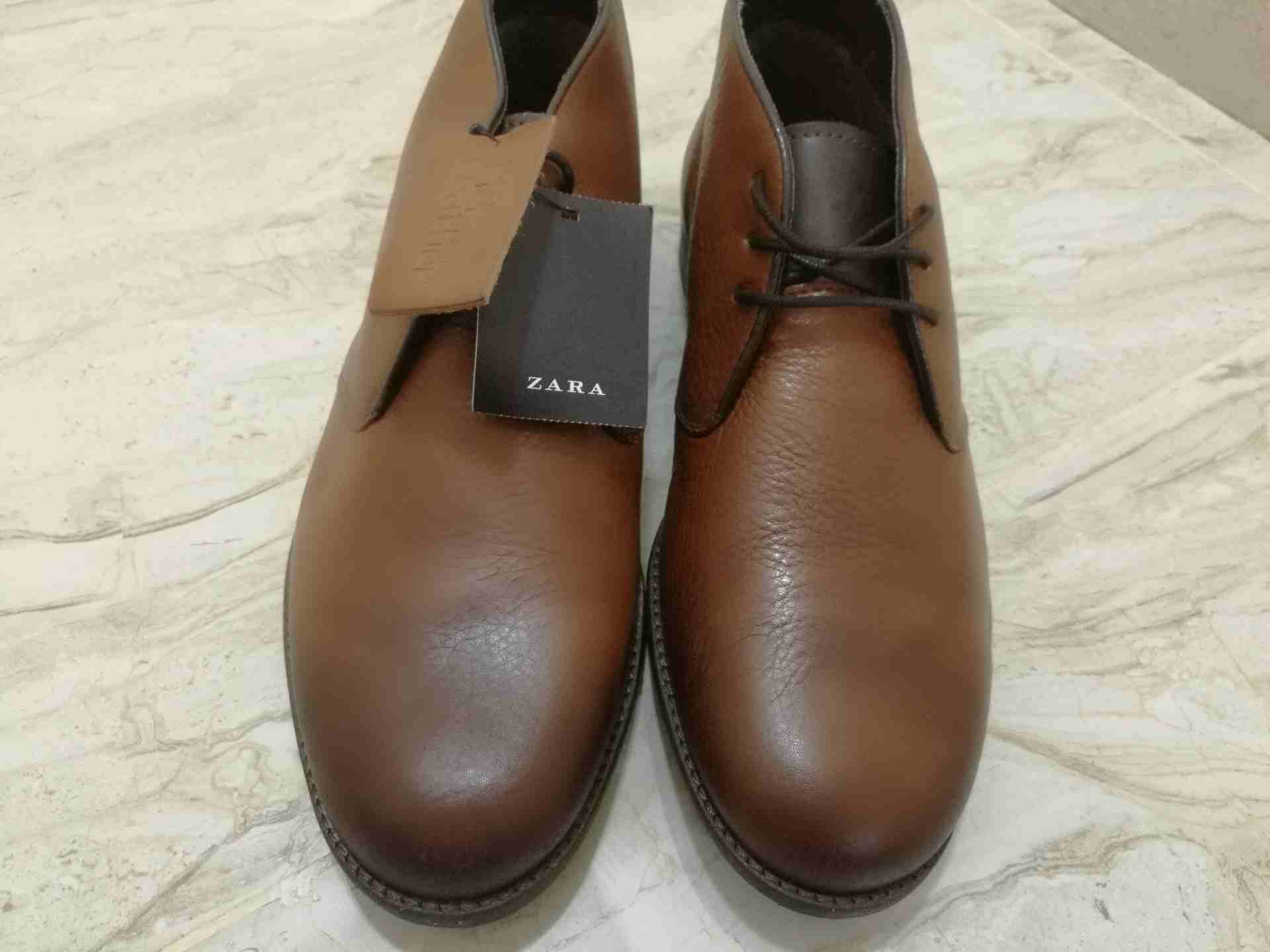 ZARA جلد طبيعي صناعة البرتغال و اسبانيا أصلي 100% مقاس 41
لا تنسَ أنك شاهدت هذا الإعلان في عنكبوت...