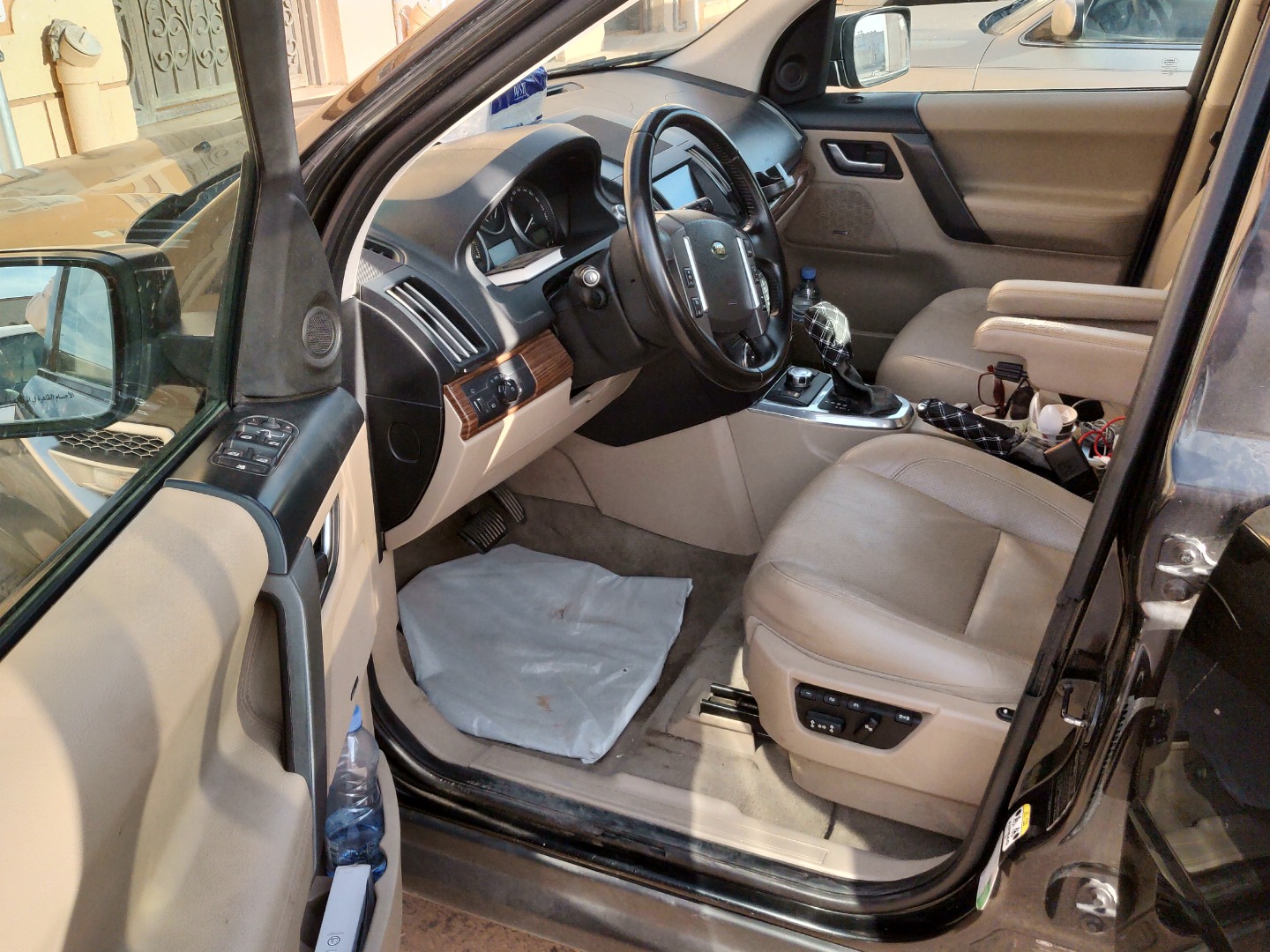 LAND ROVER LR2 2010
لا تنسَ أنك شاهدت هذا الإعلان في عنكبوت
EXCELLENT CONDITION.
LAND ROVER...