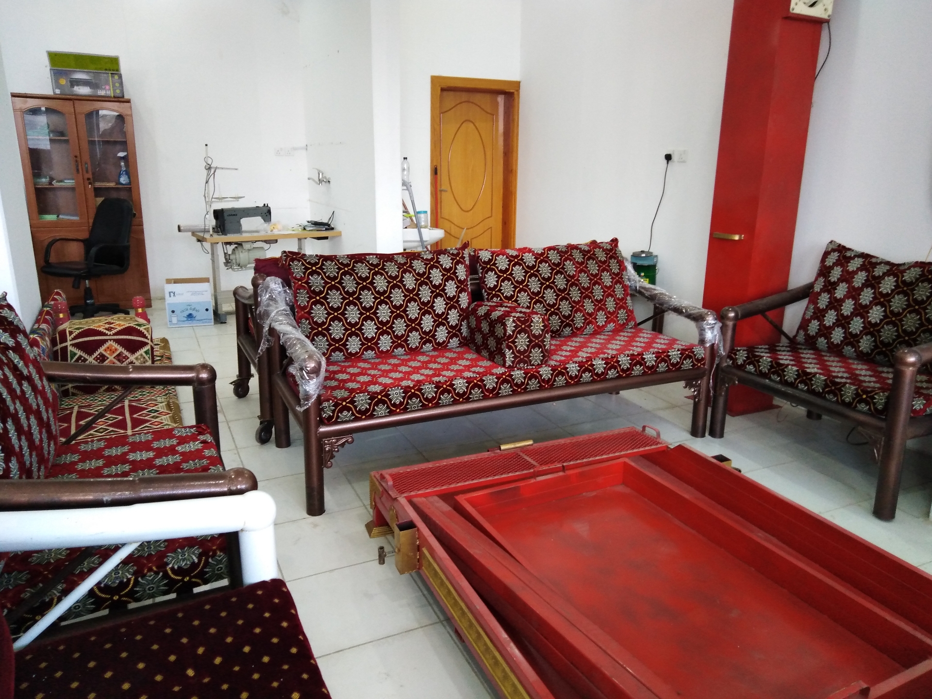 جلسات شعبية وكراسي جاهز وتفصيل حسب الطلب
لا تنسَ أنك شاهدت هذا الإعلان في عنكبوت
الان بمناسبه...