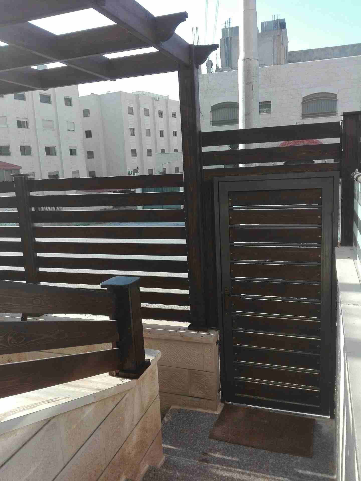 مظلات خشبيه
لا تنسَ أنك شاهدت هذا الإعلان في عنكبوت
مظلات خشب سويد
واسوار خشب
دهان ايطالي
قماش...