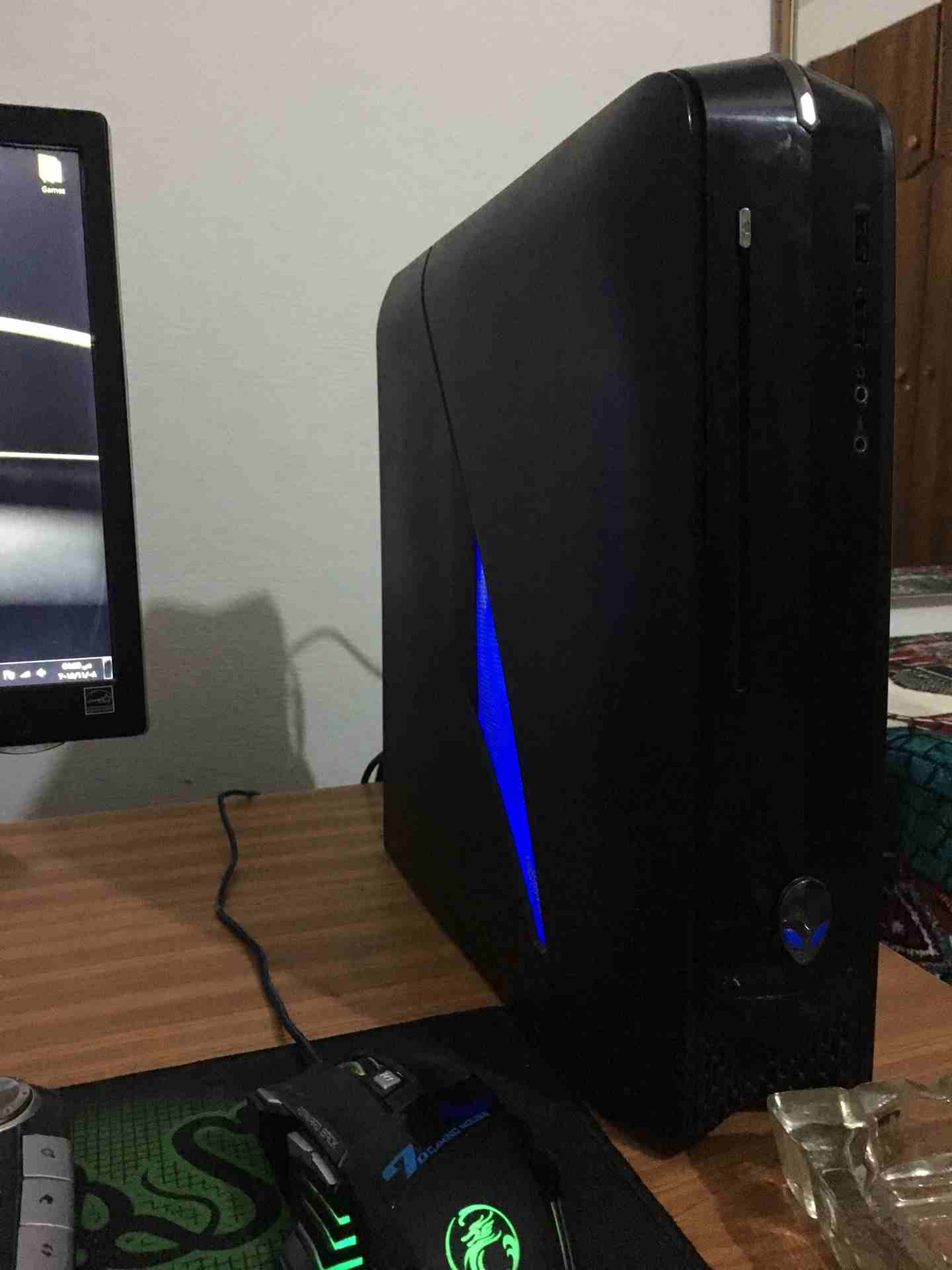 كمبيوتر ألعاب Alienware x51 مع شاشة Lg
لا تنسَ أنك شاهدت هذا الإعلان في عنكبوت
كمبيوتر العاب للبي...