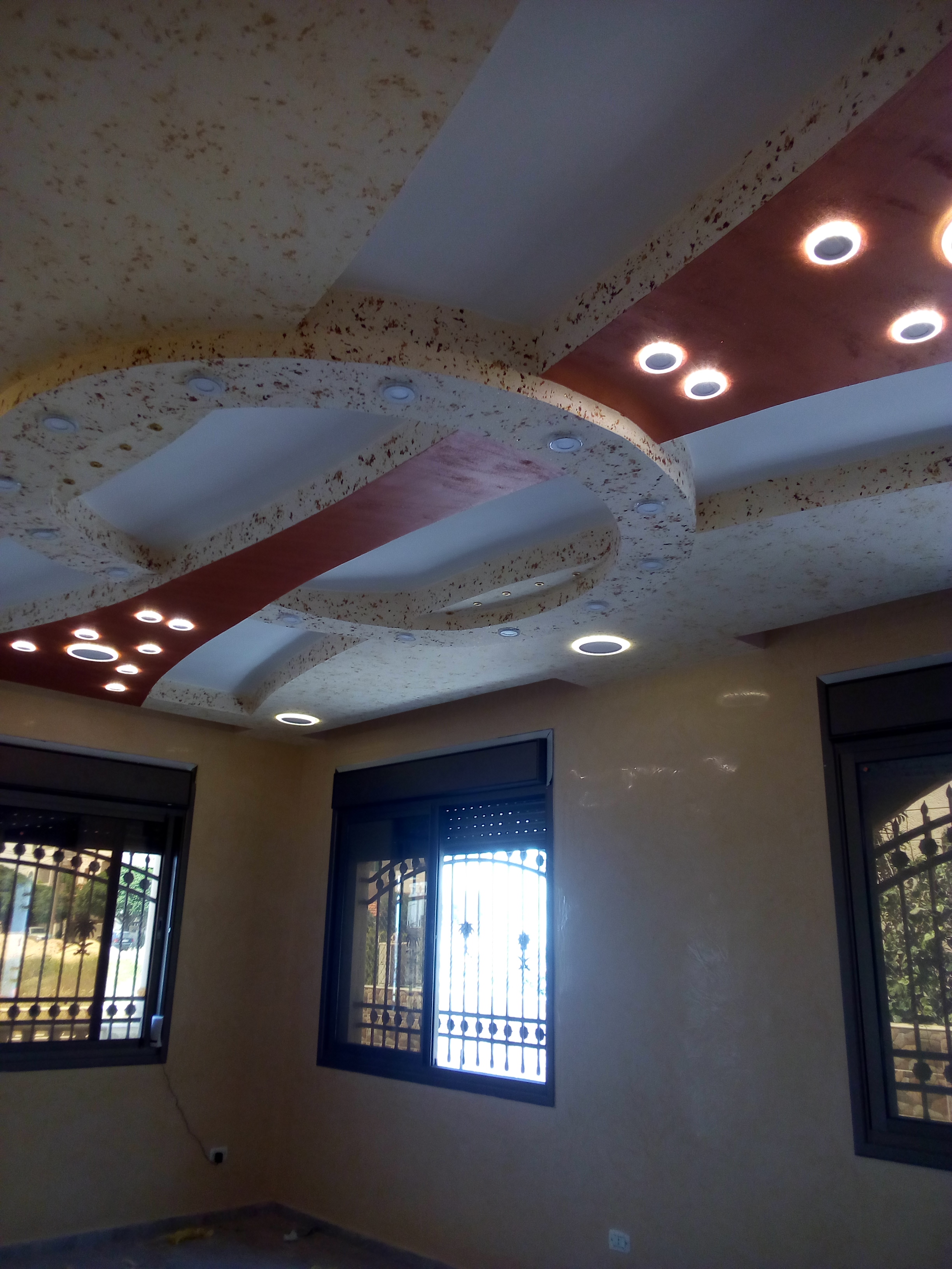 احدث انواع الدهان و ديكور قصور فلل جبس بورد دهين طراشه ورق جدران بلاط باركيه عزل
لا تنسَ أنك شاهدت هذا الإعلان في عنكبوت...