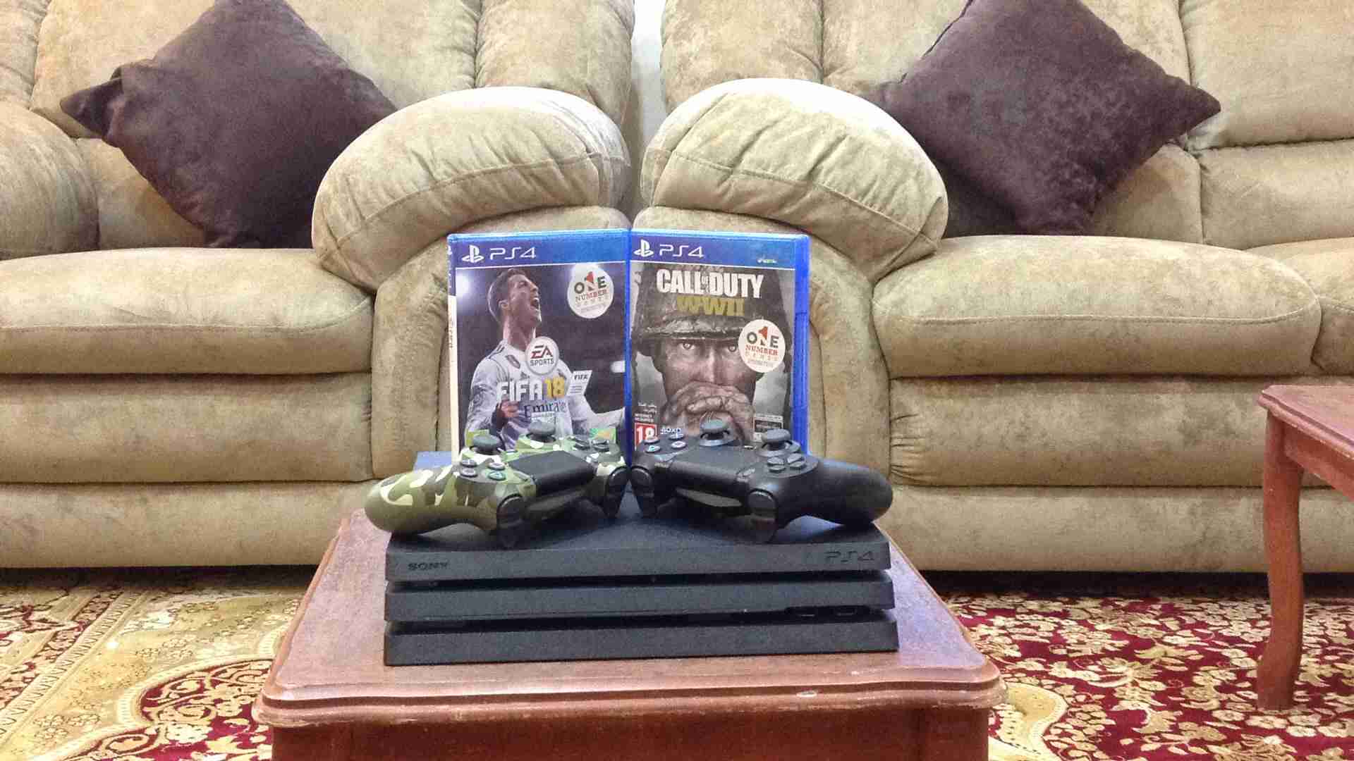 ps4 pro بليستيشن برو بحالة الوكالة
لا تنسَ أنك شاهدت هذا الإعلان في عنكبوت
السعة تيرا 1TB = 1...