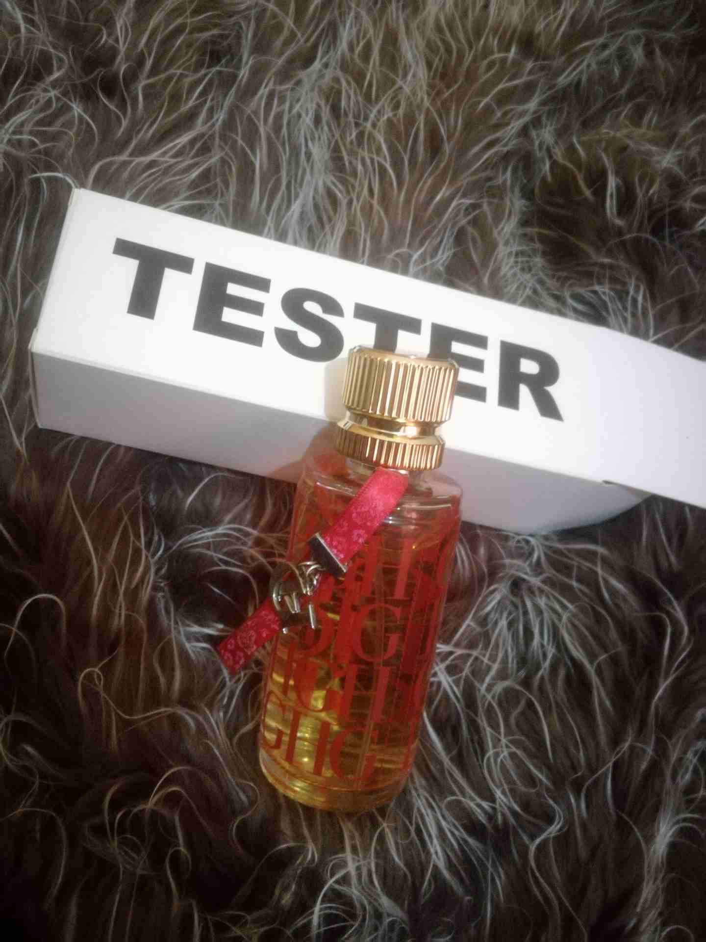 عطور تستر ماركات عالمية وفرنسيه بسعر حرق التجربه خير برهان
لا تنسَ أنك شاهدت هذا الإعلان في عنكبوت...