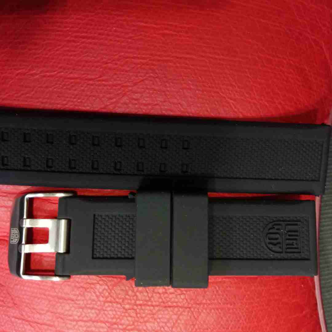 كستك اصلي LUMI NUX                                            


	 				لا تنسَ أنك شاهدت هذا الإعلان في عنكبوت            
	 				
                            كستك ساعة لومينوكس مطاطي rubber قياس 2...