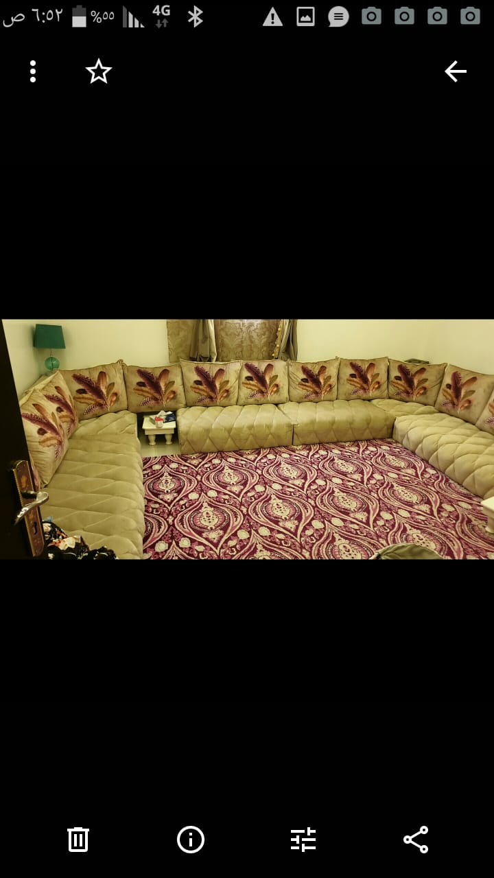 كنب مرتفع 4 * 4                                            


	 				لا تنسَ أنك شاهدت هذا الإعلان في عنكبوت            
	 				
                                كنب أرضي مرتفع حالة ممتازة. مع الستار...