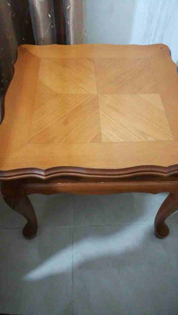 طقم كنب بحاله ممتازه وطقم طاولات وسط وقعده عربي
لا تنسَ أنك شاهدت هذا الإعلان في عنكبوت
طقم كنباي...