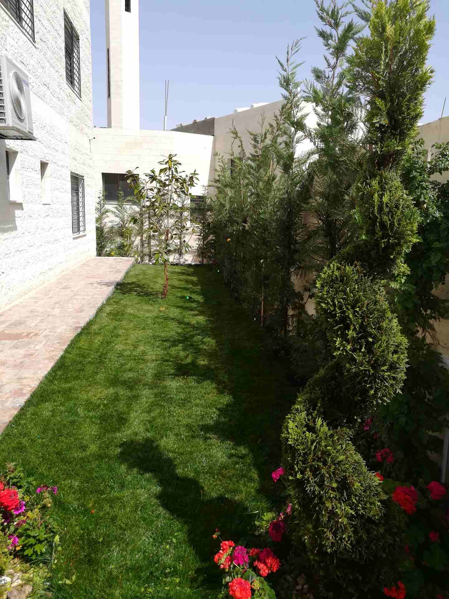 مؤسسة الدر المنثور للحدائق                                            


	 				لا تنسَ أنك شاهدت هذا الإعلان في عنكبوت            
	 				
                            مؤسسة الدر المنثور للحدائق.
مخ...