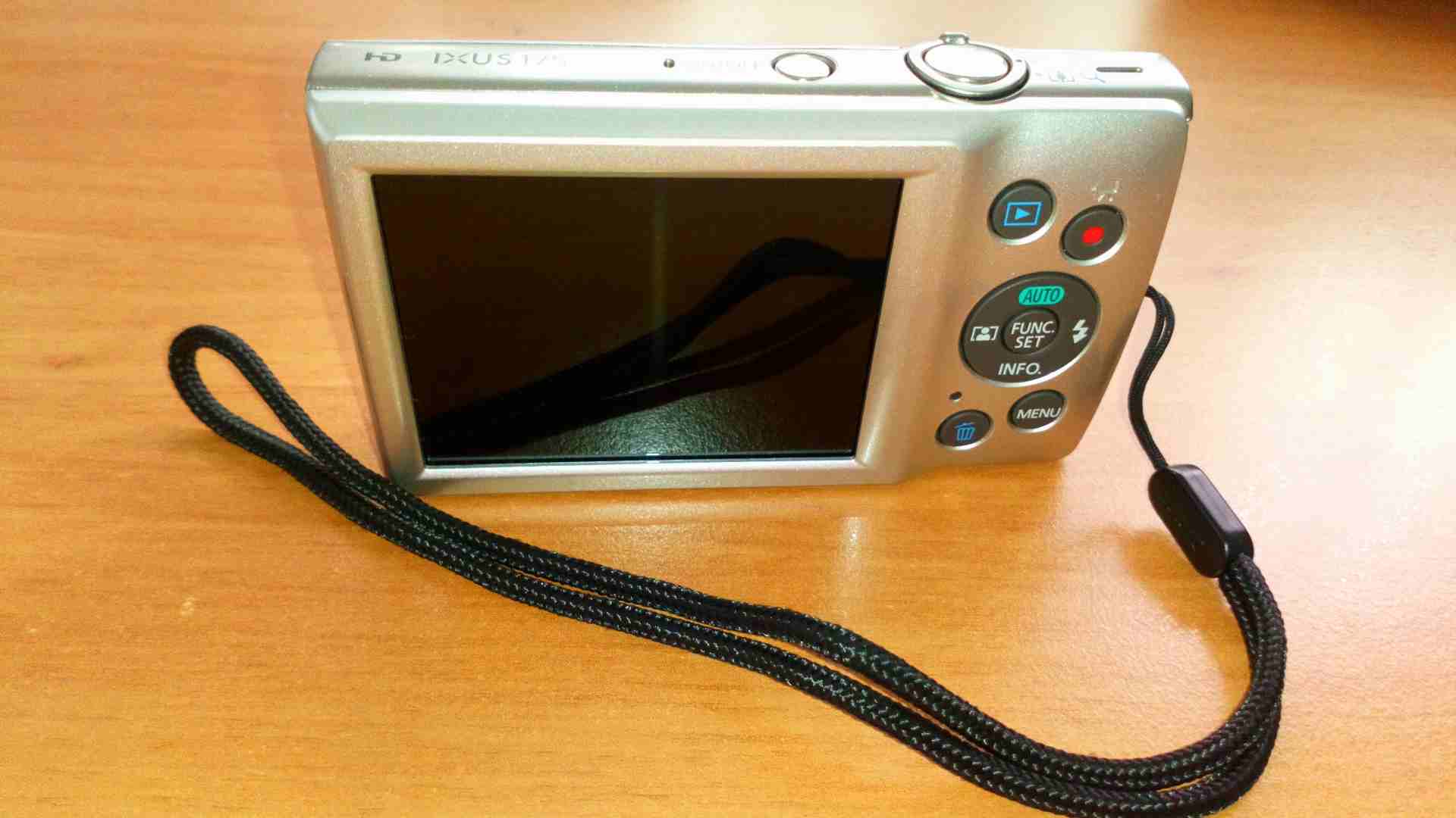 كاميرا كانون للبيع
لا تنسَ أنك شاهدت هذا الإعلان في عنكبوت
كاميرا Canon IXUS175 HD
20 ميجا بكسل...
