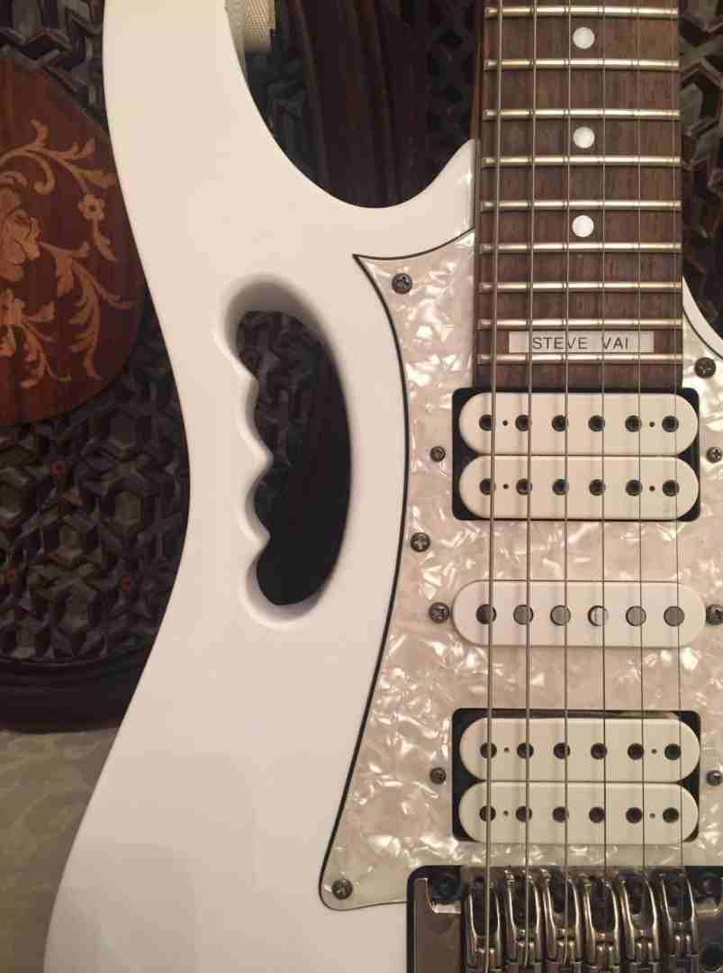 Ibanez JEM 555 / جيتار
لا تنسَ أنك شاهدت هذا الإعلان في عنكبوت
اليكترك جيتار Ibanez Ibanez JEM 55...