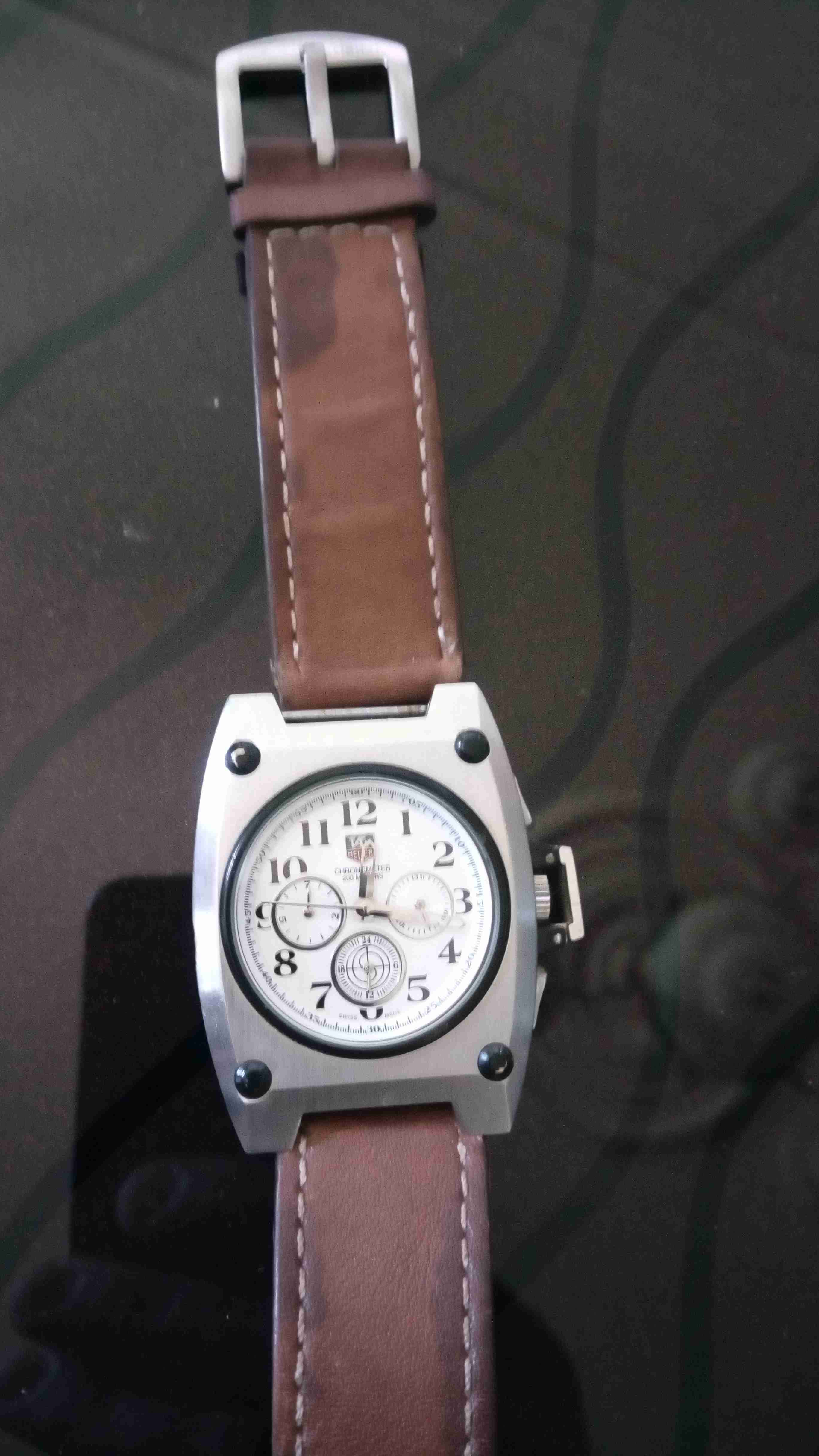ساعات AP tag heuer كوبون 50 د - مجموعة اغراض مميزة للبيع بسعر مغري
لا تنسَ أنك شاهدت هذا الإعلان في عنكبوت...