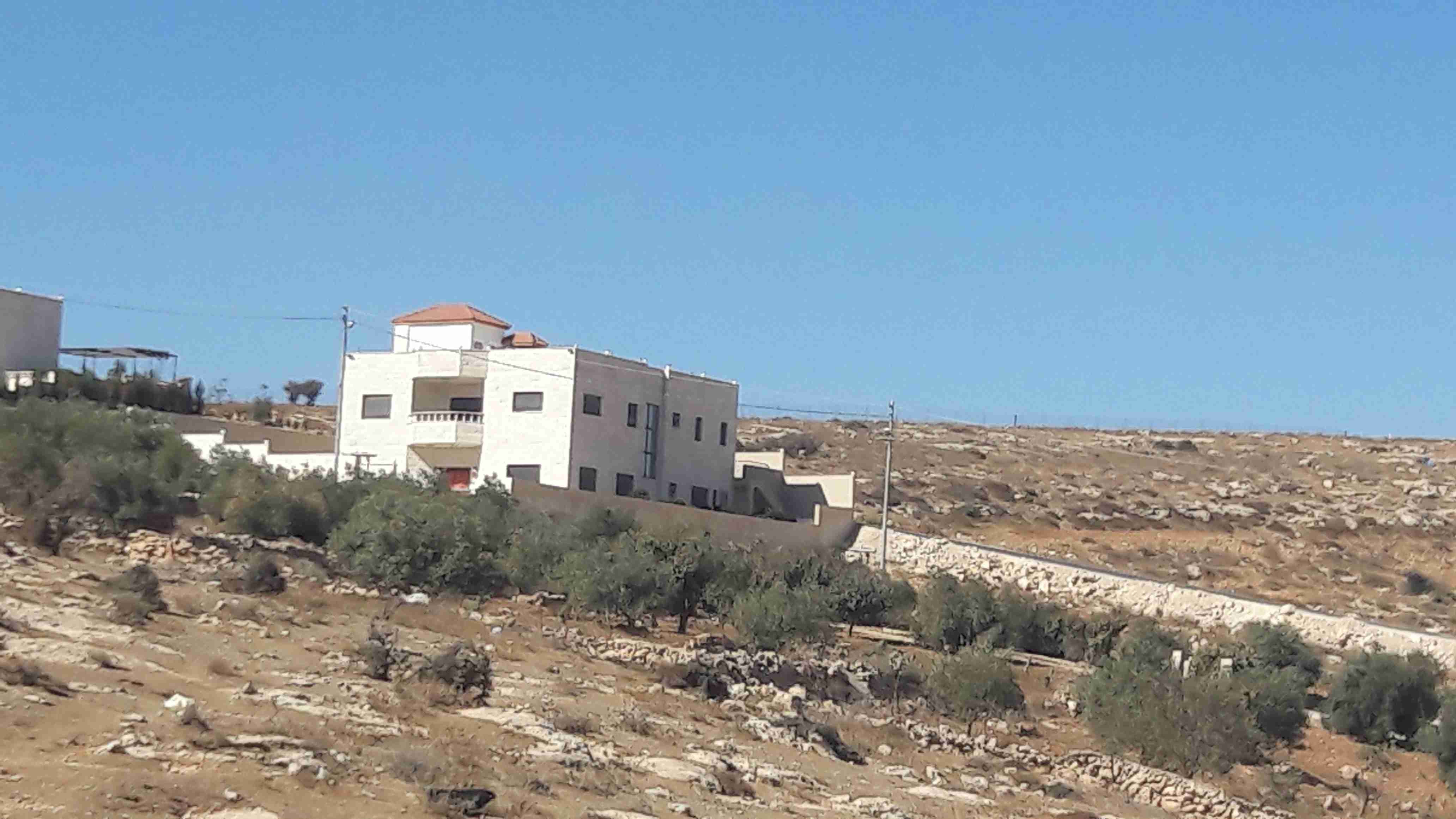 زينات الربوع / المكمان
لا تنسَ أنك شاهدت هذا الإعلان في عنكبوت
أرض 840 متر في اعلى قمم زينات...