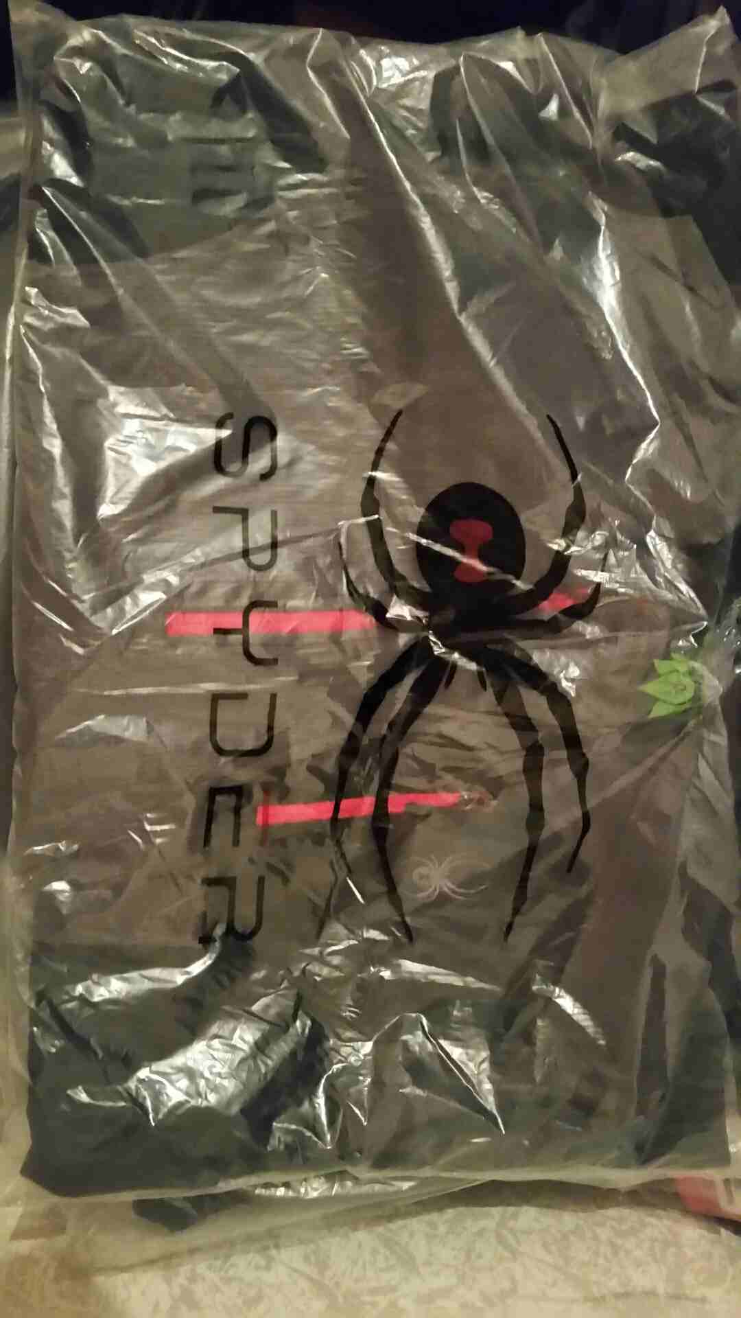 جاكيتات spyder
لا تنسَ أنك شاهدت هذا الإعلان في عنكبوت
جاكيتات وسويترات spyder أصلي كميه كبيره ل...