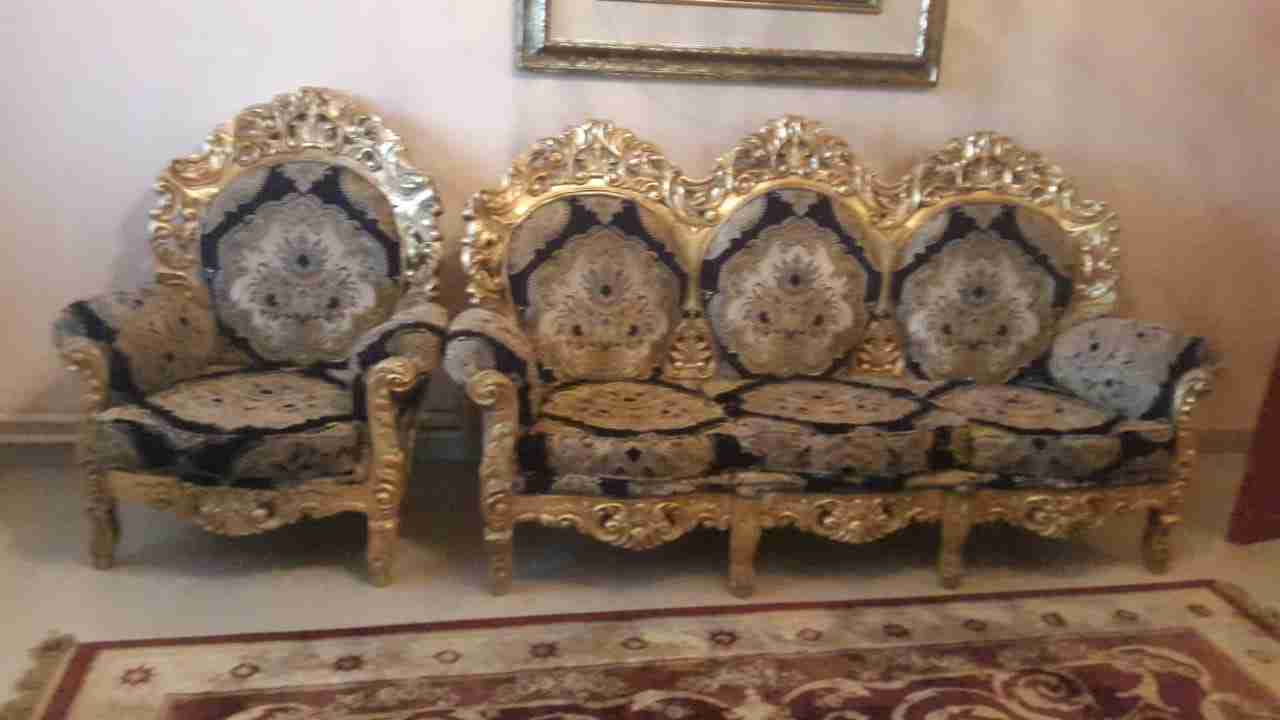 طقم كنب                                            


	 				لا تنسَ أنك شاهدت هذا الإعلان في عنكبوت            
	 				
                                طقم كنب حفر تركي بحالة ممتازة جدا 7 مقاعد  2ك...