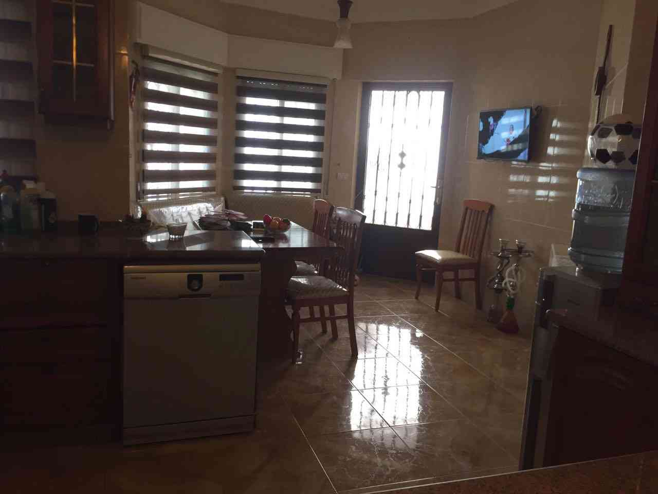 الجبيهه فيلا مستقله فخمه جدا جدا موقع مميز ارض 1050م بناء 650م
لا تنسَ أنك شاهدت هذا الإعلان في عنكبوت...