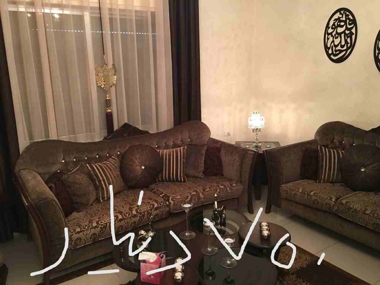 عفش بيت كامل للبيع بداعي السفر
لا تنسَ أنك شاهدت هذا الإعلان في عنكبوت
1. غرفة نوم ماستر بحالة جي...