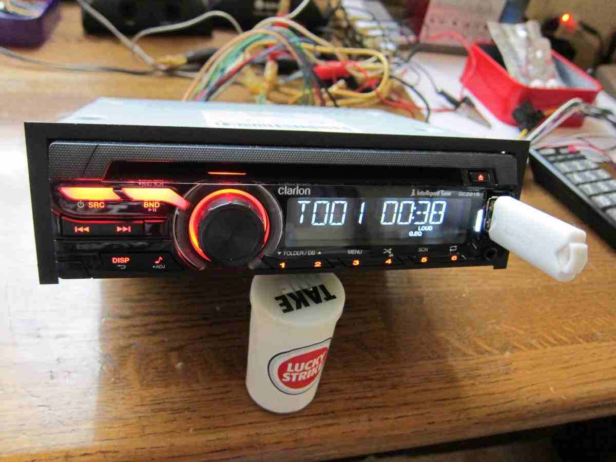 مسجل Clarion ياباني أصلي CD / MP3 / AUX / USB بحالة الوكالة                                            


	 				لا تنسَ أنك شاهدت هذا الإعلان في عنكبوت...