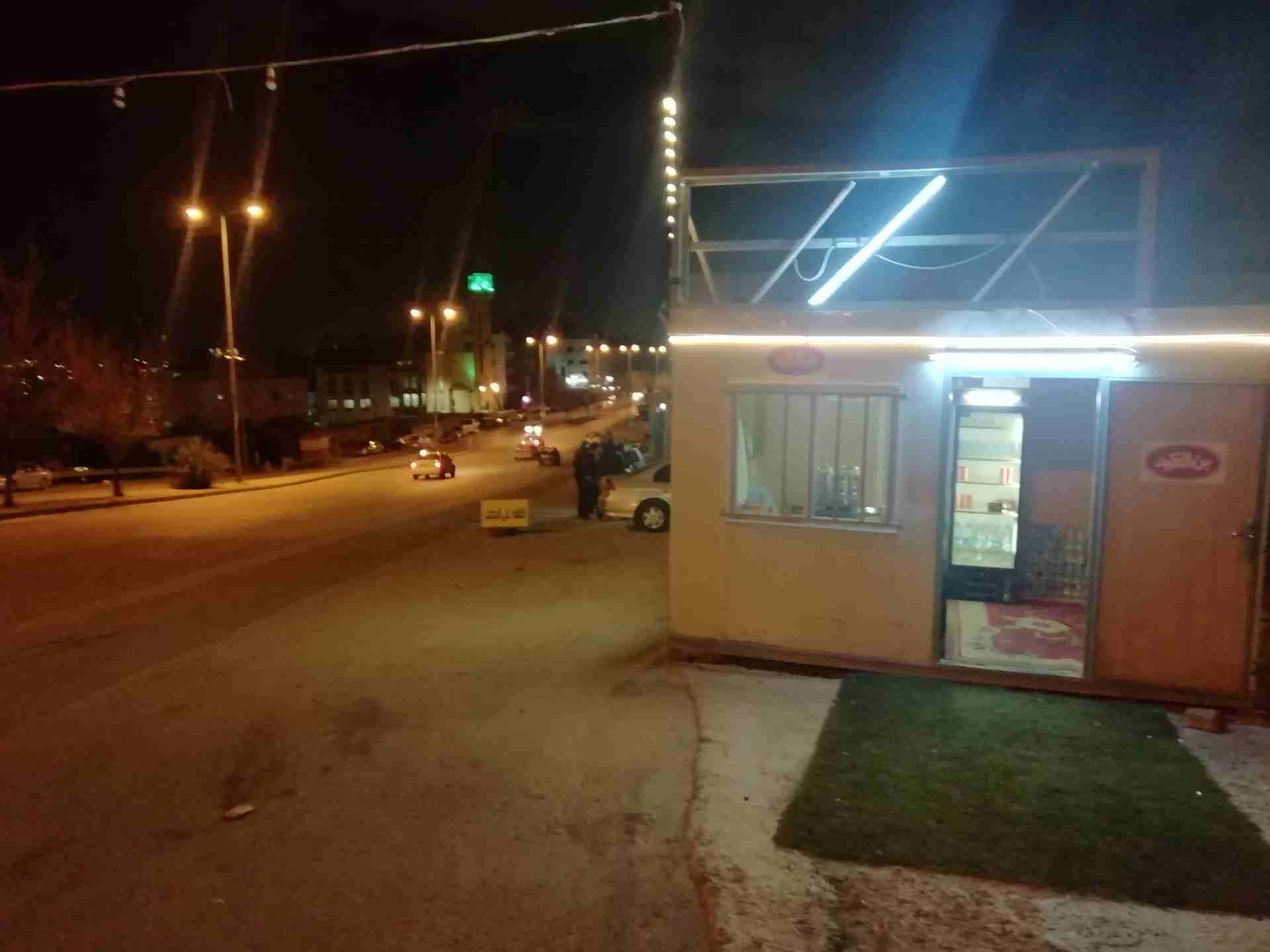 كشك قهوه للبيع
لا تنسَ أنك شاهدت هذا الإعلان في عنكبوت
مع كامل معداته ( 2غاز، 2 سخان، رفوف "...