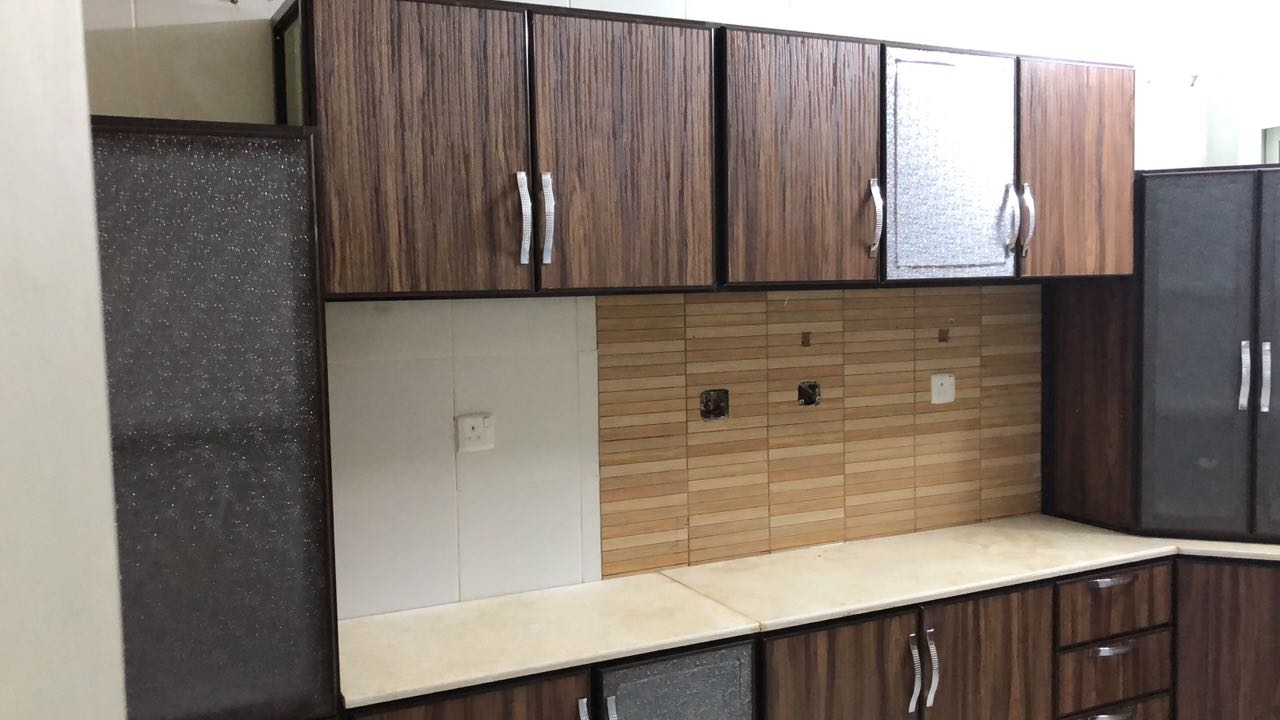 مطابخ جاهزه للبيع مع التركيب والتوصيل
لا تنسَ أنك شاهدت هذا الإعلان في عنكبوت
يشمل حوضين رخام...