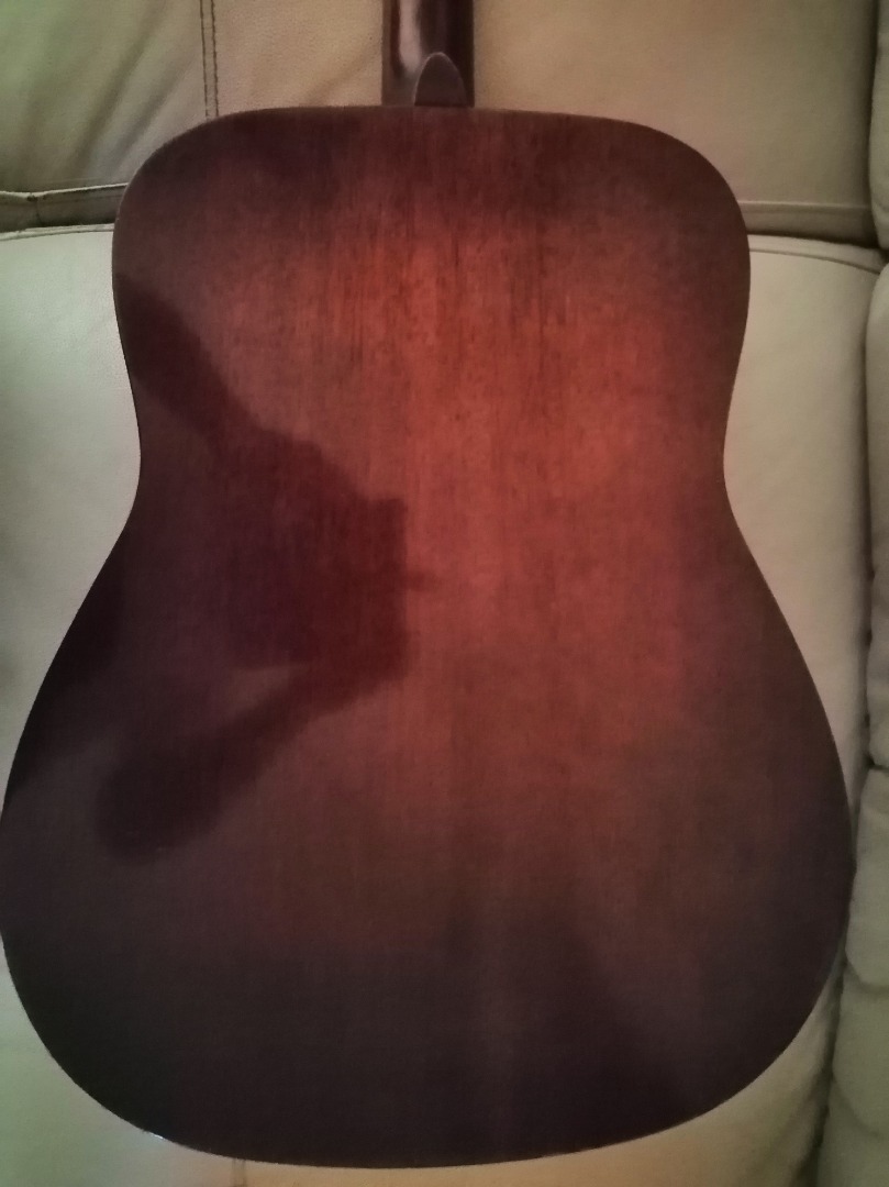 ياماها جيتار اكوستيك Guitar Yamaha Acoustic 1970
لا تنسَ أنك شاهدت هذا الإعلان في عنكبوت
جيتا...