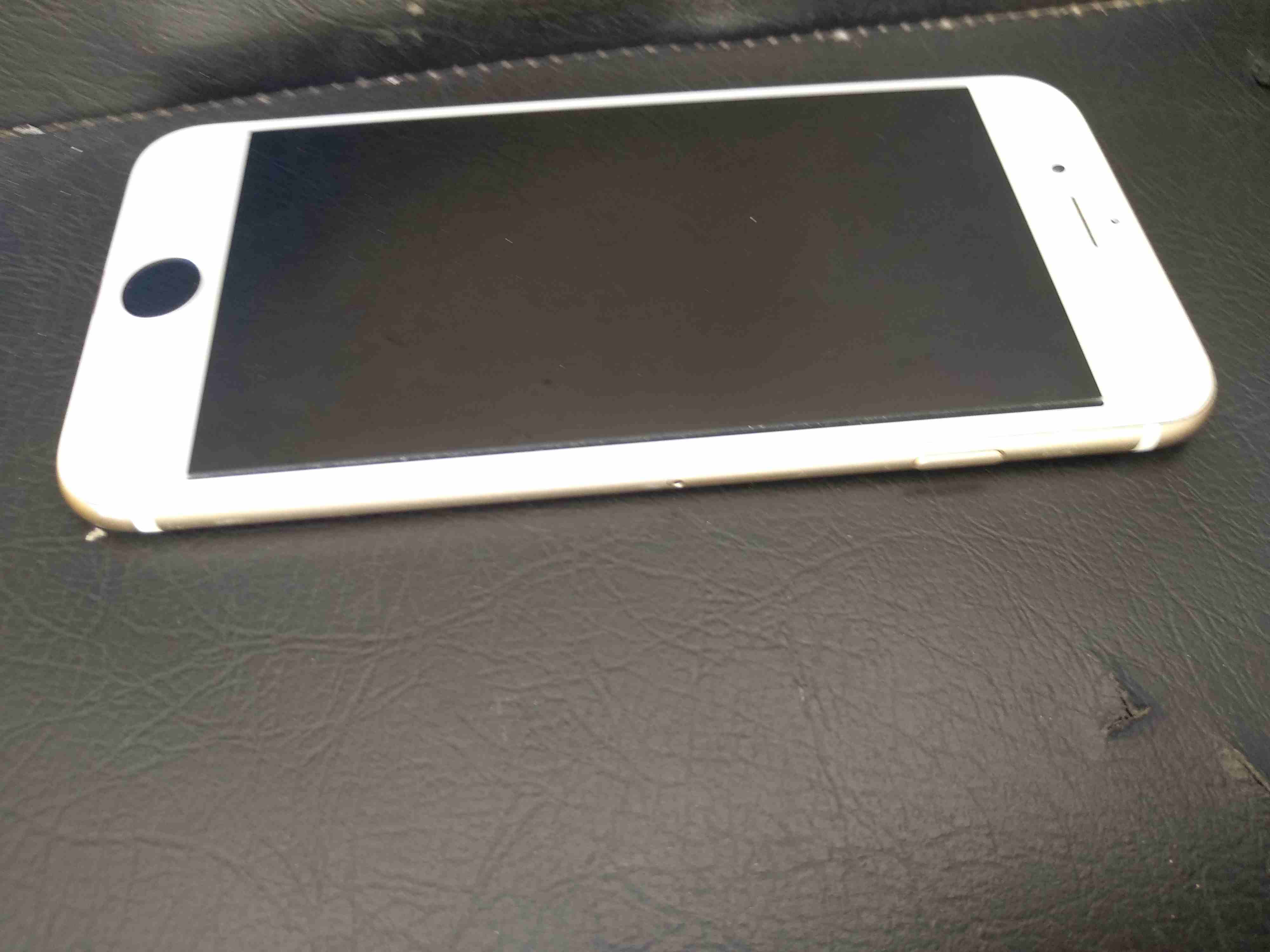 ايفون 6 بحالة ممتازة جدا مفيهوش خربوش 64 g                                            


	 				لا تنسَ أنك شاهدت هذا الإعلان في عنكبوت            
	 				
                            الجهاز بحالة م...