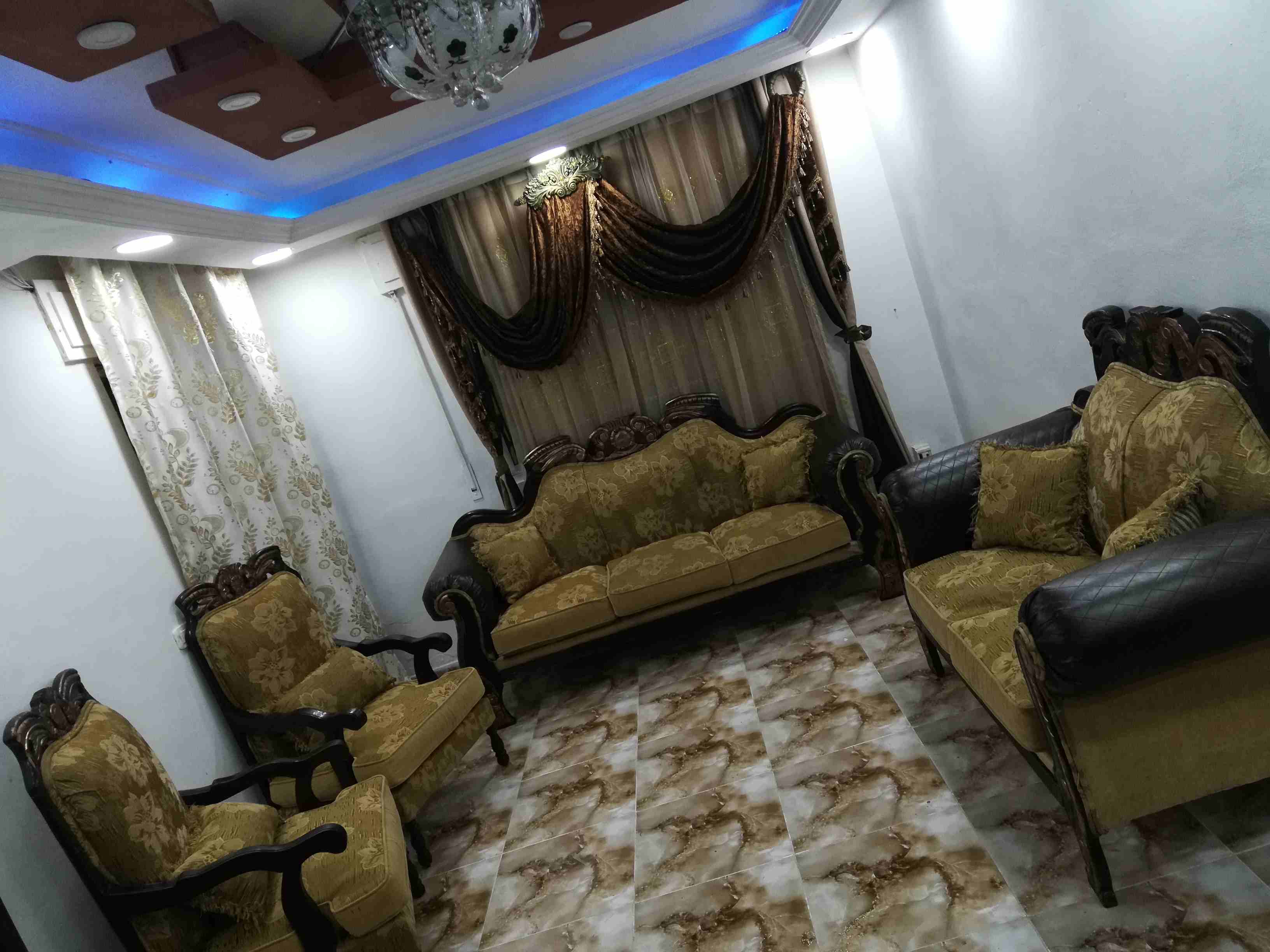 طقم كنب مصري للبيع بحاله الجديد بيع مستعجل                                            


	 				لا تنسَ أنك شاهدت هذا الإعلان في عنكبوت            
	 				
                            طقم كنب للبيع...