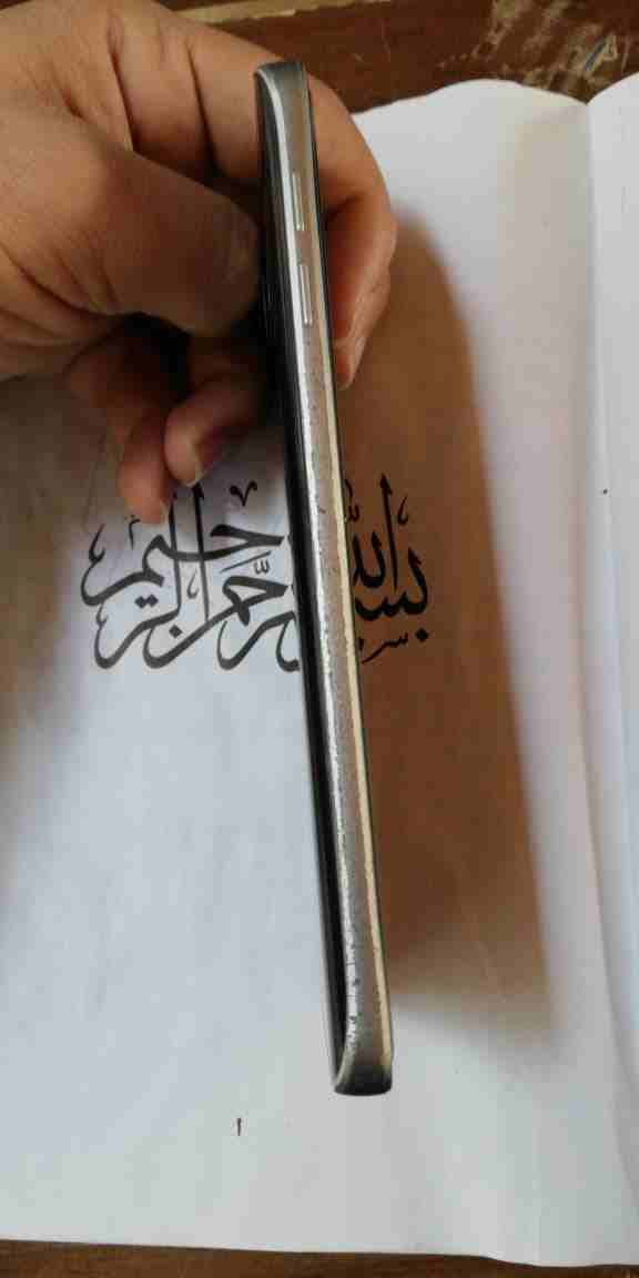 نوت فايف سامسونج 32 جيجا
لا تنسَ أنك شاهدت هذا الإعلان في عنكبوت
نوت فايف سامسونج 32 جيجا والرام...