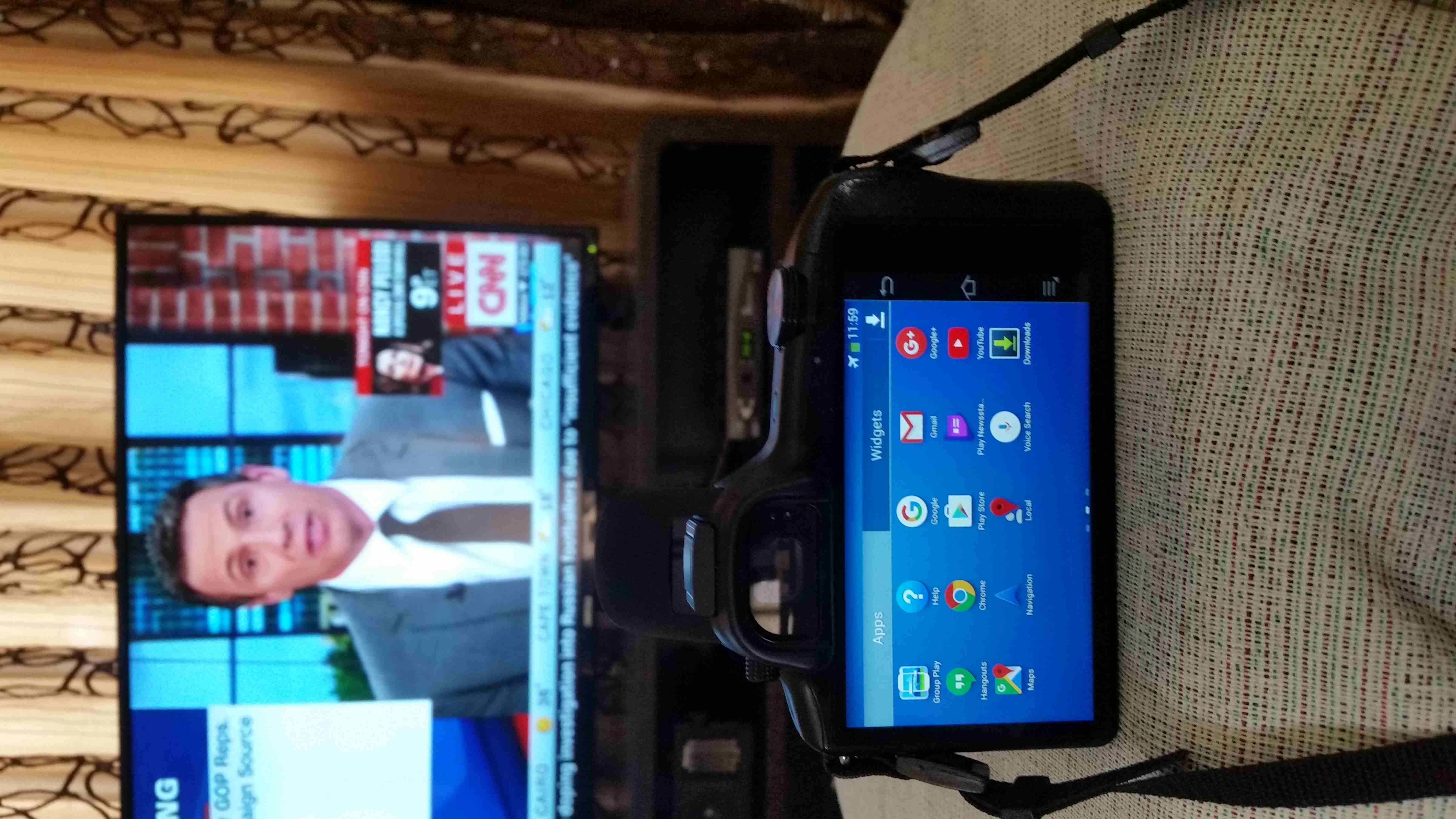 Samsung Galaxy NX-GN100 (Smart professional Camera)
لا تنسَ أنك شاهدت هذا الإعلان في عنكبوت
Samsu...