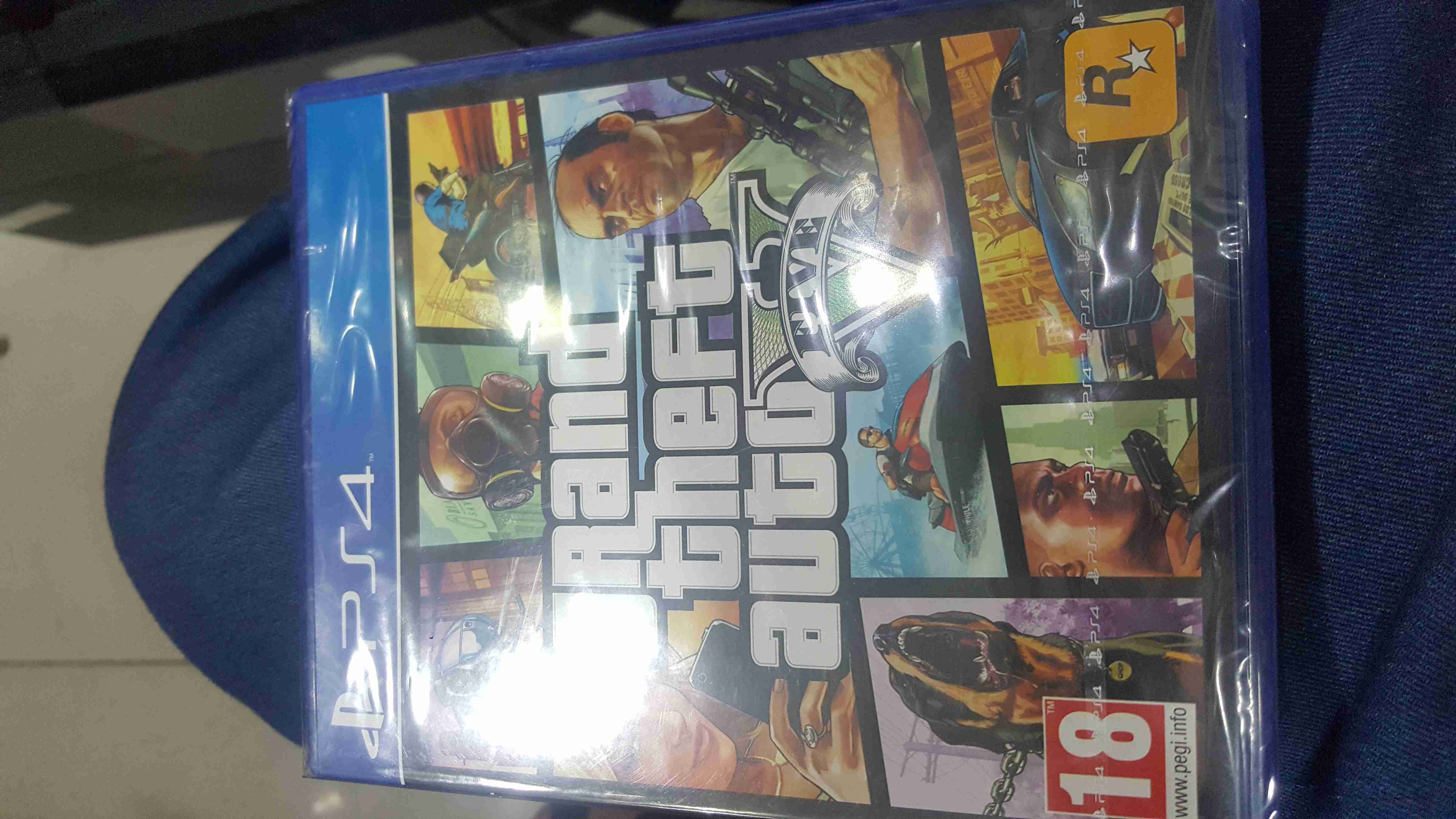 شريط granu theft auto v                                            


	 				لا تنسَ أنك شاهدت هذا الإعلان في عنكبوت            
	 				
                                الكمية محدودة...