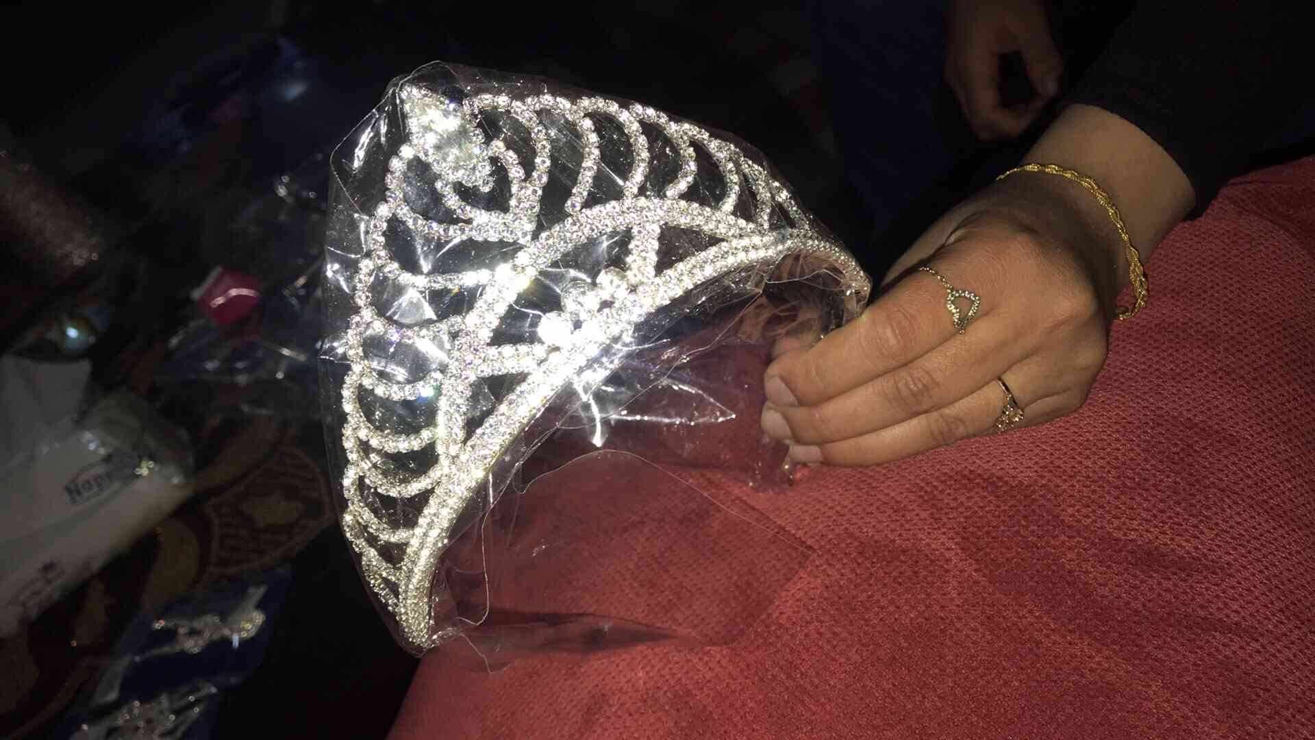 تاج للعروس جديد من دبي                                            


	 				لا تنسَ أنك شاهدت هذا الإعلان في عنكبوت            
	 				
                                تاج عرايسي بسعر مغري...
