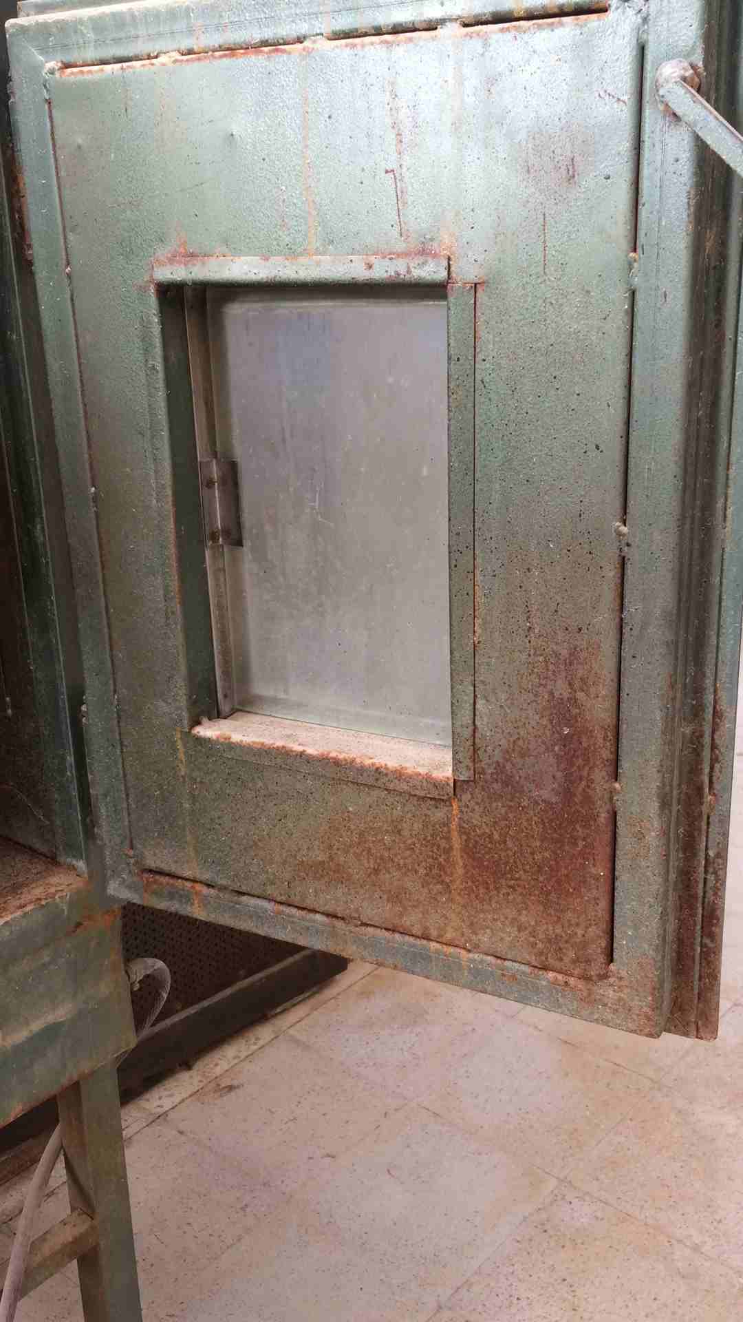 فرن غاز
لا تنسَ أنك شاهدت هذا الإعلان في عنكبوت
فرن غاز لمطعم او ملحمه مستعمل للبيع...