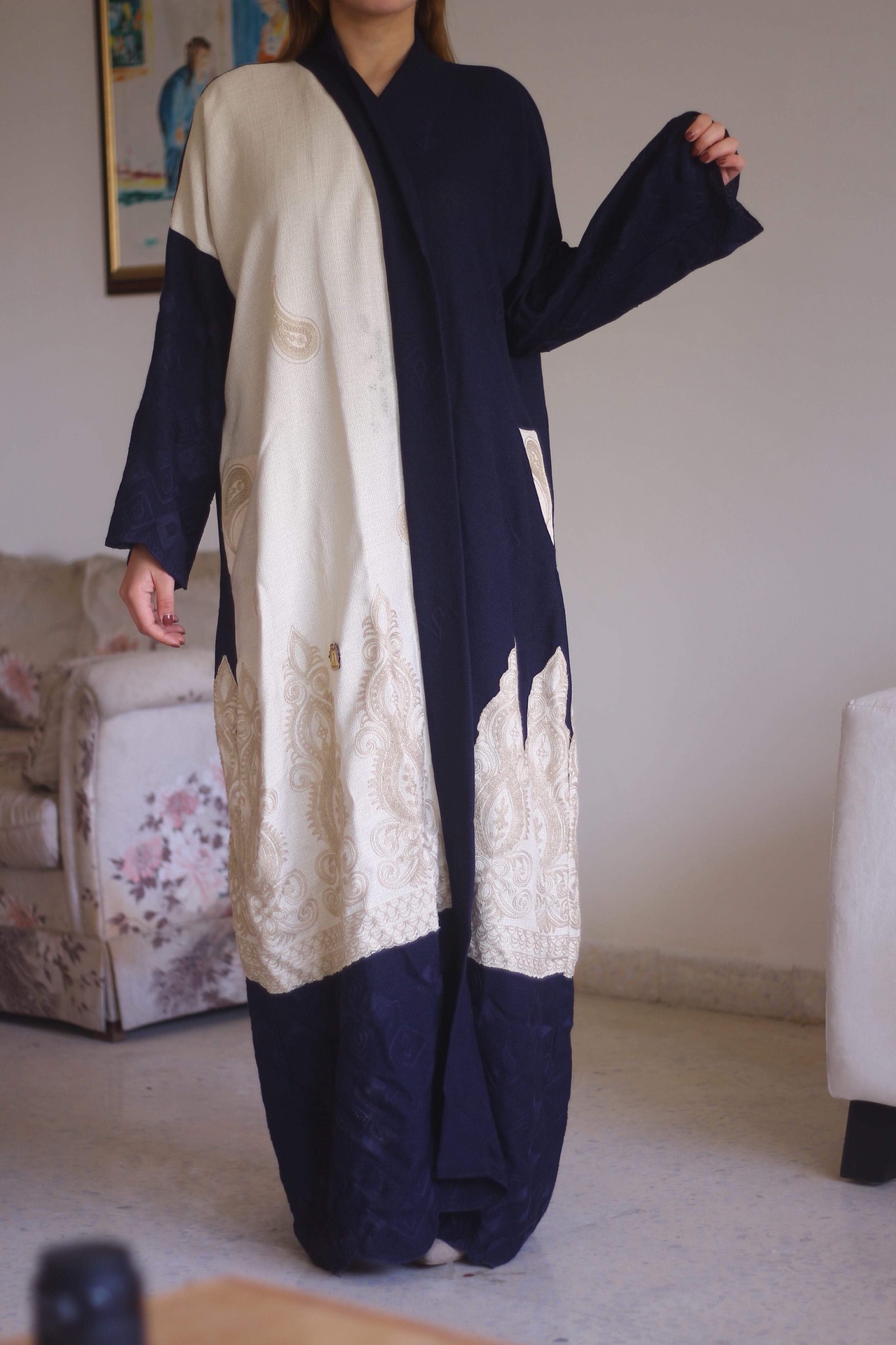 New handmade abayas by a saudi designer. عبايات فخمة من مصممة سعودية
لا تنسَ أنك شاهدت هذا الإعلان في عنكبوت...