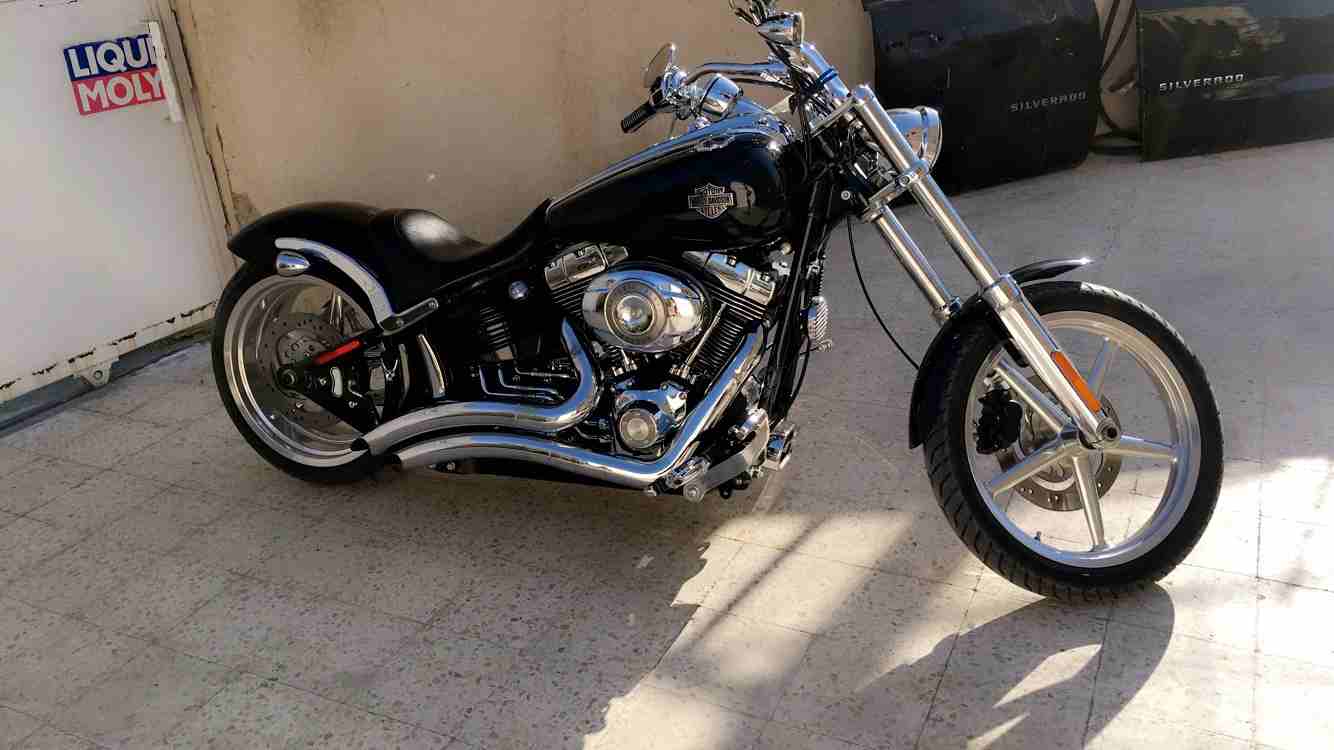 Harley Davidson Rocker C
لا تنسَ أنك شاهدت هذا الإعلان في عنكبوت
هارلي ديفيدسون مميز فئة (روكر سي...