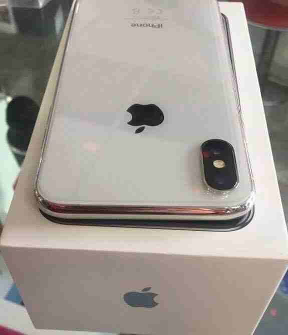 ايفون x 265 Gb                                            


	 				لا تنسَ أنك شاهدت هذا الإعلان في عنكبوت            
	 				
                            ايفون اكس 
لون ابيض سكري 
256 جيجا جهاز اس...