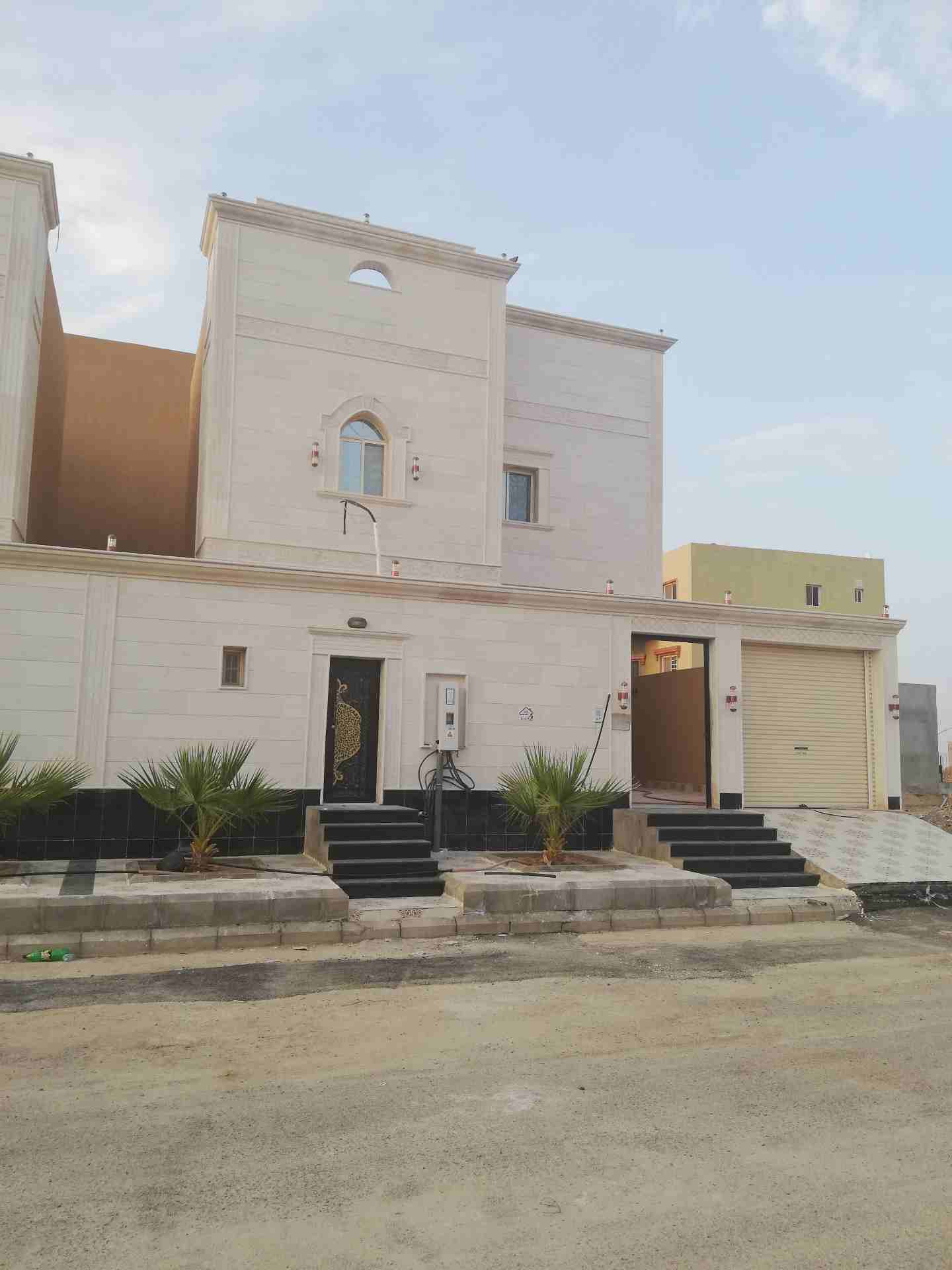 للبيع فيلا في أبحر الشمالية حي الزمرد
لا تنسَ أنك شاهدت هذا الإعلان في عنكبوت
للبيع فيلا في أبحر...