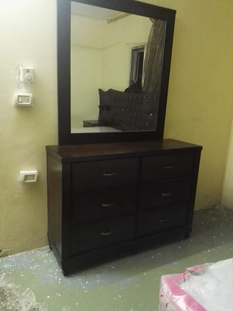 ماركا الشمالية
لا تنسَ أنك شاهدت هذا الإعلان في عنكبوت
غرفة نوم مستعملة بحالة الوكالة.. خشب ل...