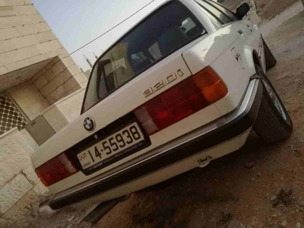 BMW 320 للبيع                                            


	 				لا تنسَ أنك شاهدت هذا الإعلان في عنكبوت            
	 				
                            السيارة بحالة 
دهان الوكالة -فل كامل ما عدا...